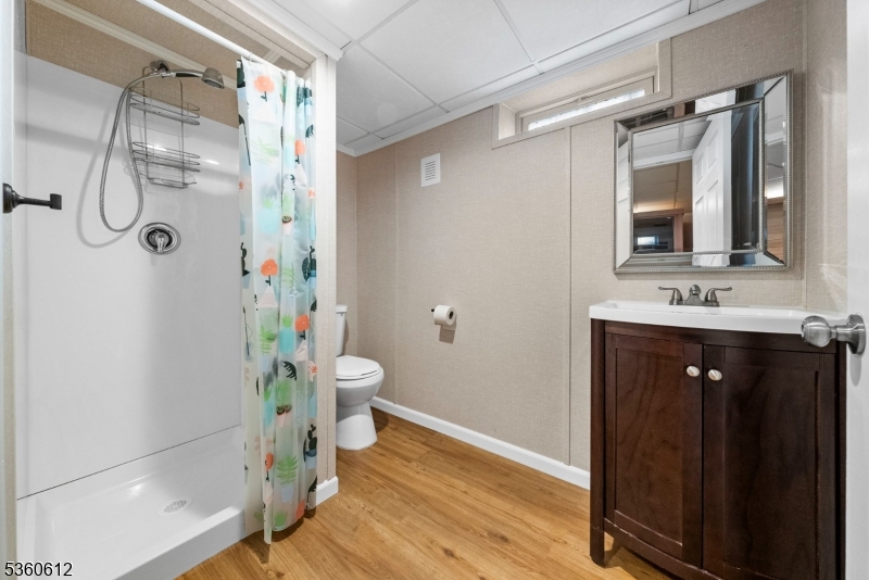 Bridgewater Twp., New Jersey, 08807, United States, 4 Bedrooms Bedrooms, ,4 BathroomsBathrooms,Residential,For Sale,1838632