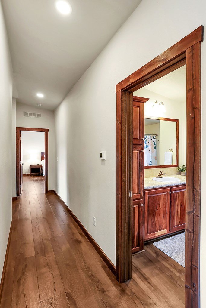 Donnelly, Idaho, 83615, United States, 3 Bedrooms Bedrooms, ,1 BathroomBathrooms,Residential,For Sale,2005150