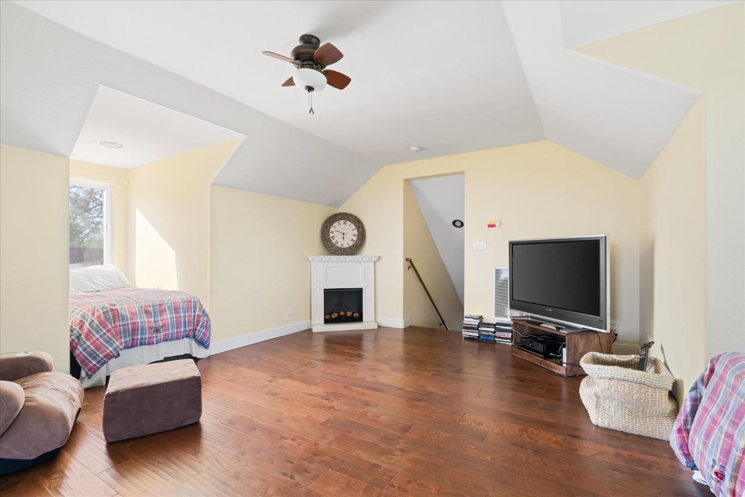 Angels Camp, California, 95222, United States, 4 Bedrooms Bedrooms, ,3 BathroomsBathrooms,Residential,For Sale,1990494