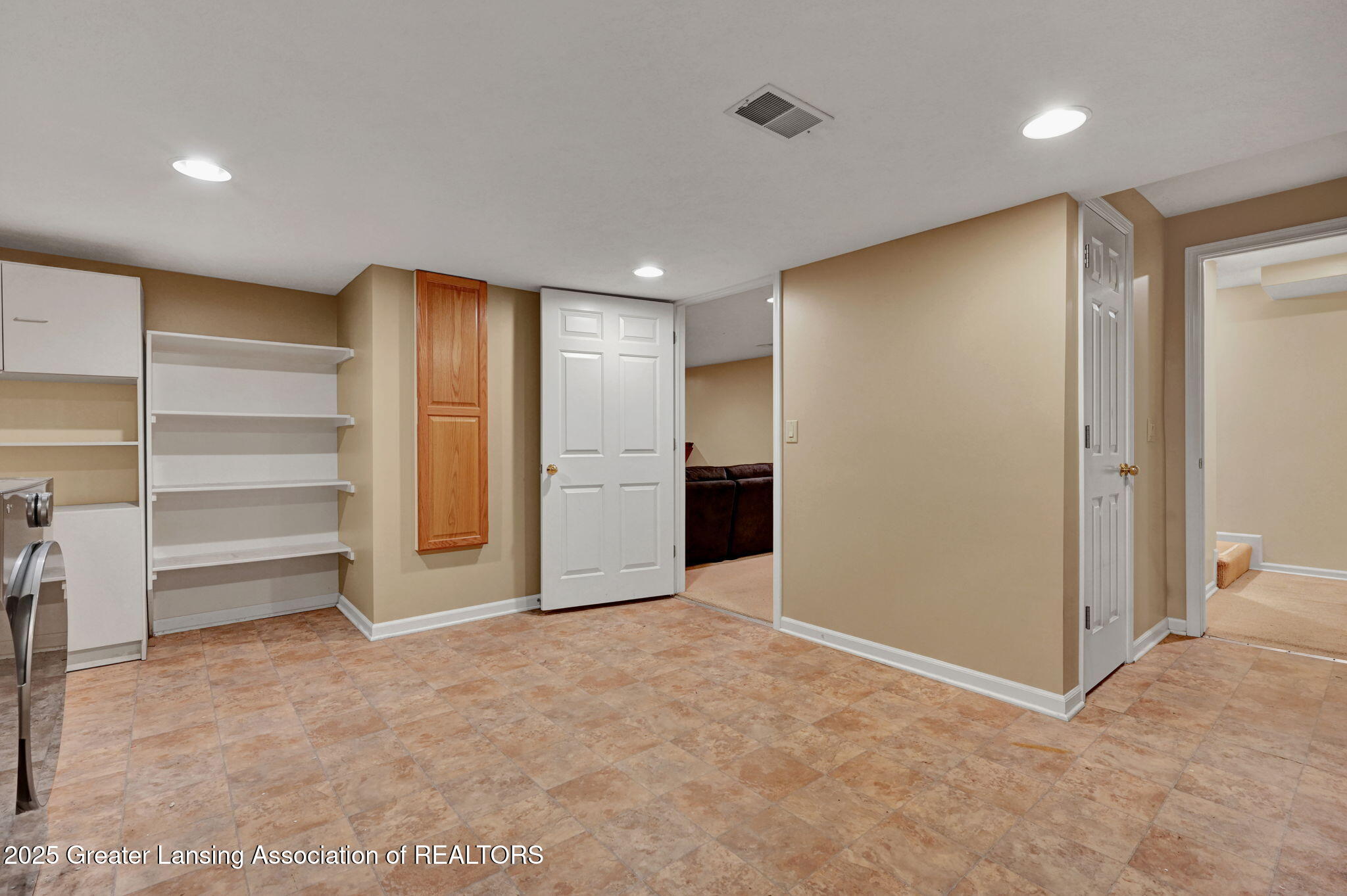 Okemos, Michigan, 48864, United States, 4 Bedrooms Bedrooms, ,4 BathroomsBathrooms,Residential,For Sale,1912445