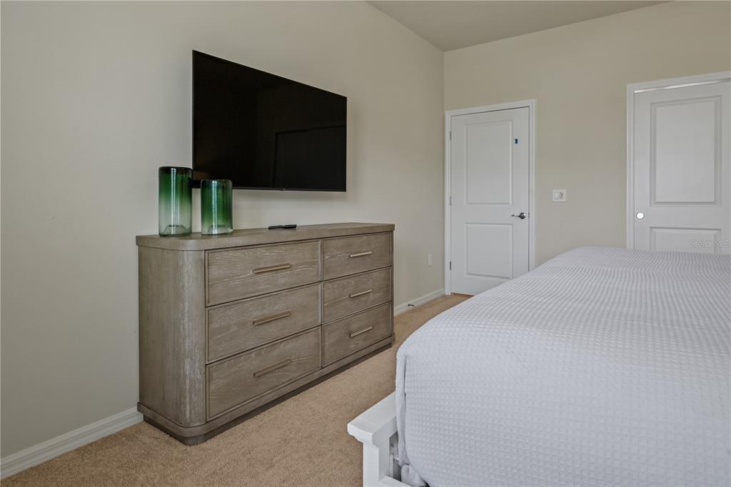 Davenport, Florida, 33897, United States, 9 Bedrooms Bedrooms, ,8 BathroomsBathrooms,Residential,For Sale,1964682