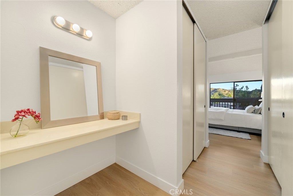 Glendale, California, 91206, United States, 2 Bedrooms Bedrooms, ,3 BathroomsBathrooms,Residential,For Sale,1941682