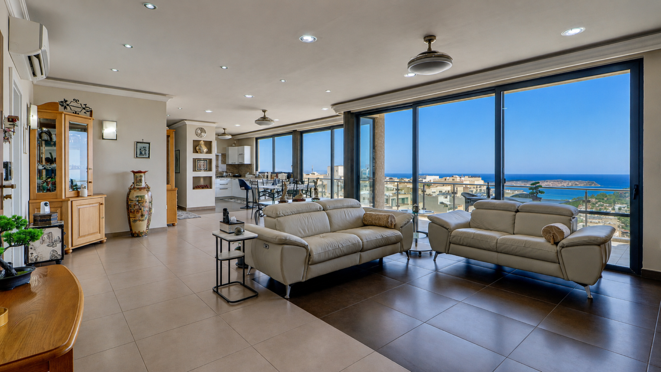  Stunning Penthouse with Panoramic Mediterranean Views - 物件實景