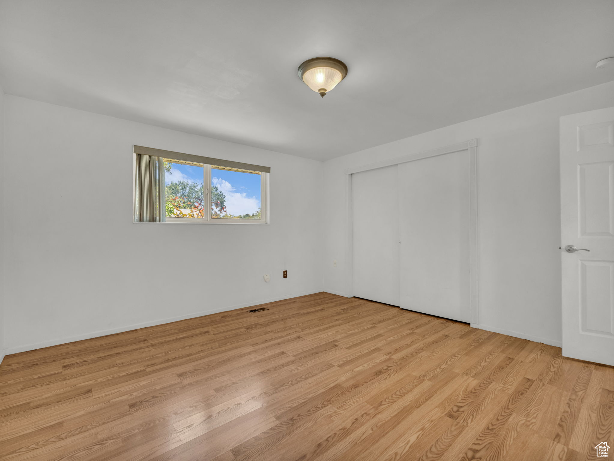 Taylorsville, Utah, 84129, United States, 4 Bedrooms Bedrooms, ,1 BathroomBathrooms,Residential,For Sale,1890353