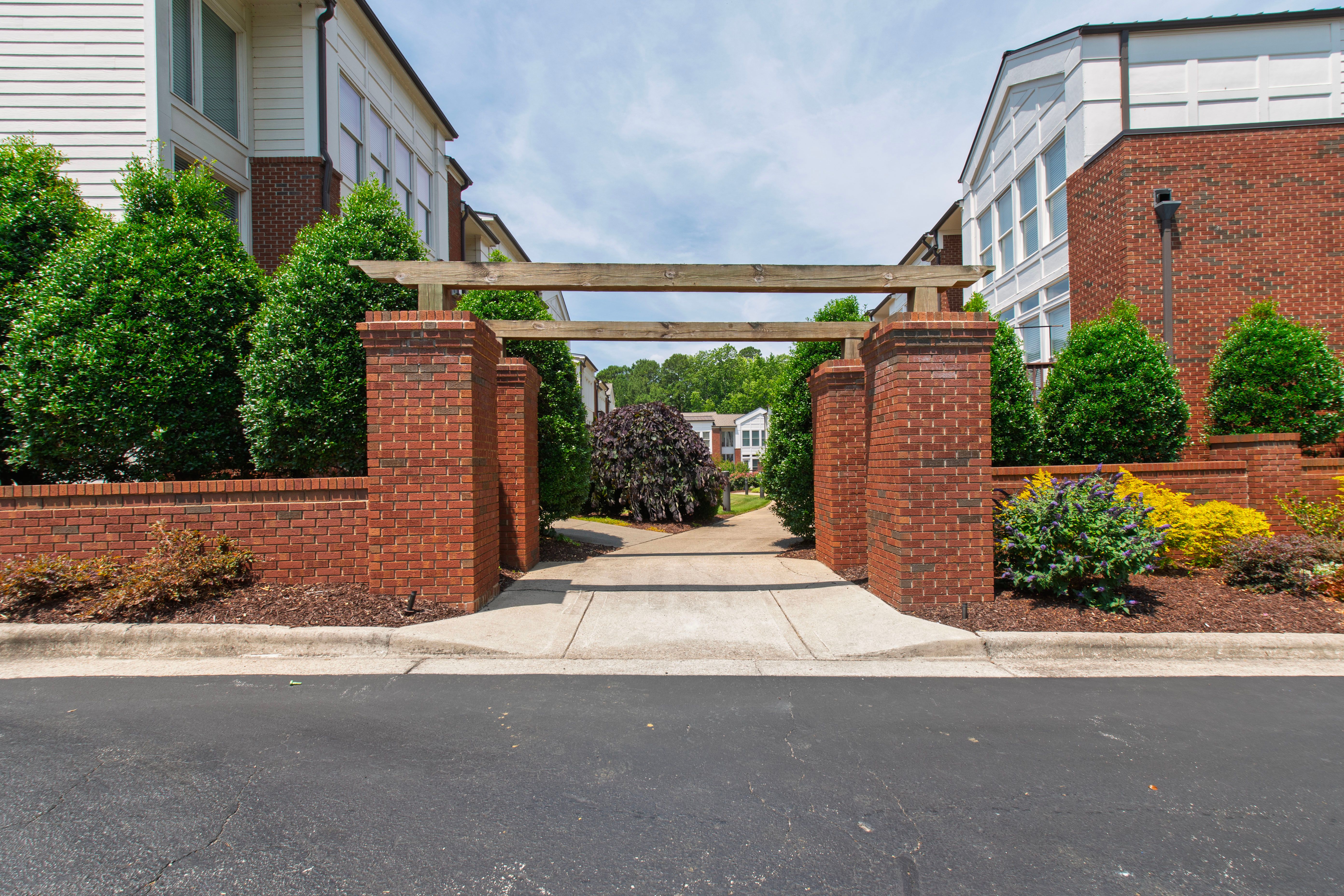  803 The Village Circle, Raleigh, NC 27615 - 物件實景