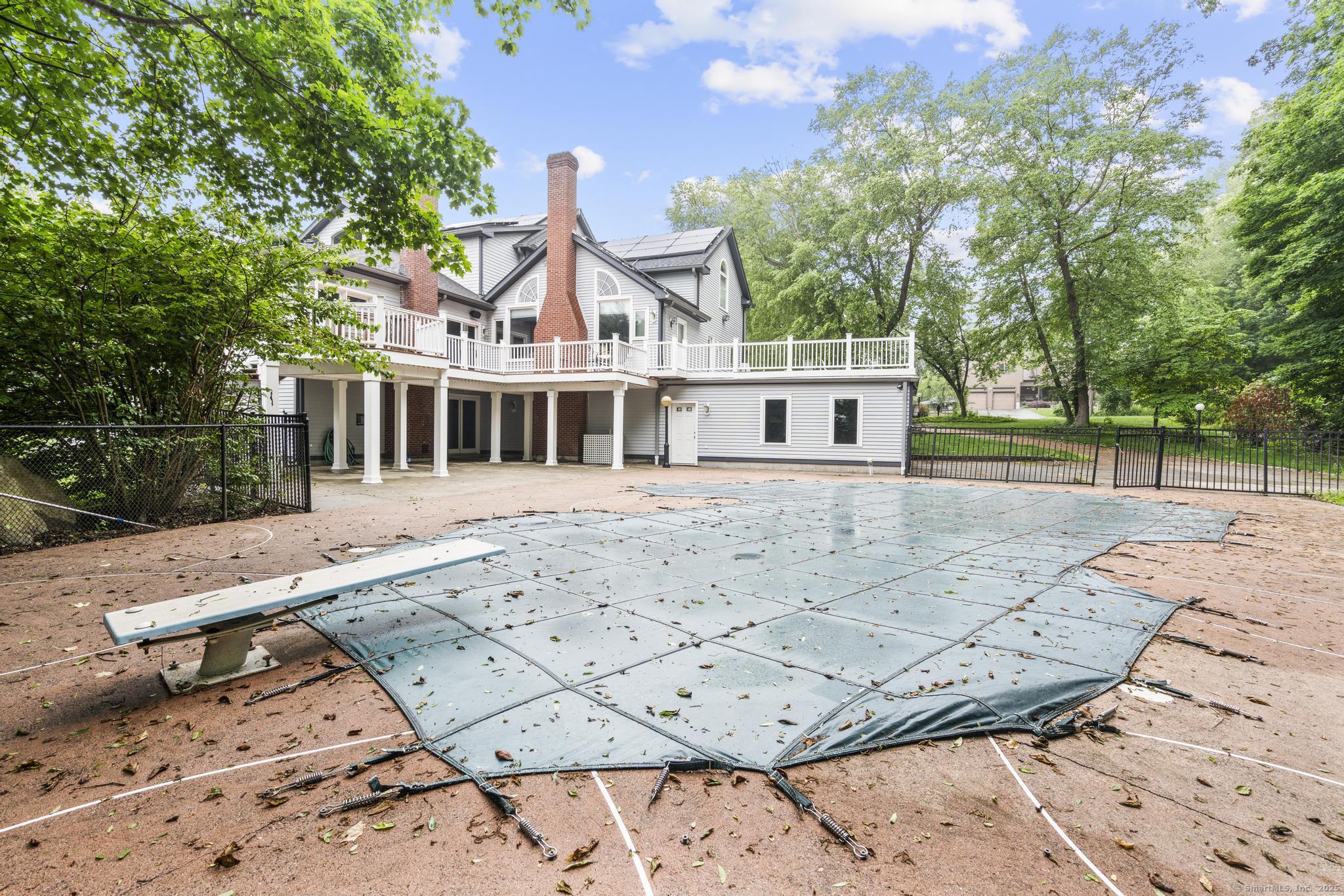 Orange, Connecticut, 06477, United States, 4 Bedrooms Bedrooms, ,8 BathroomsBathrooms,Residential,For Sale,1939481