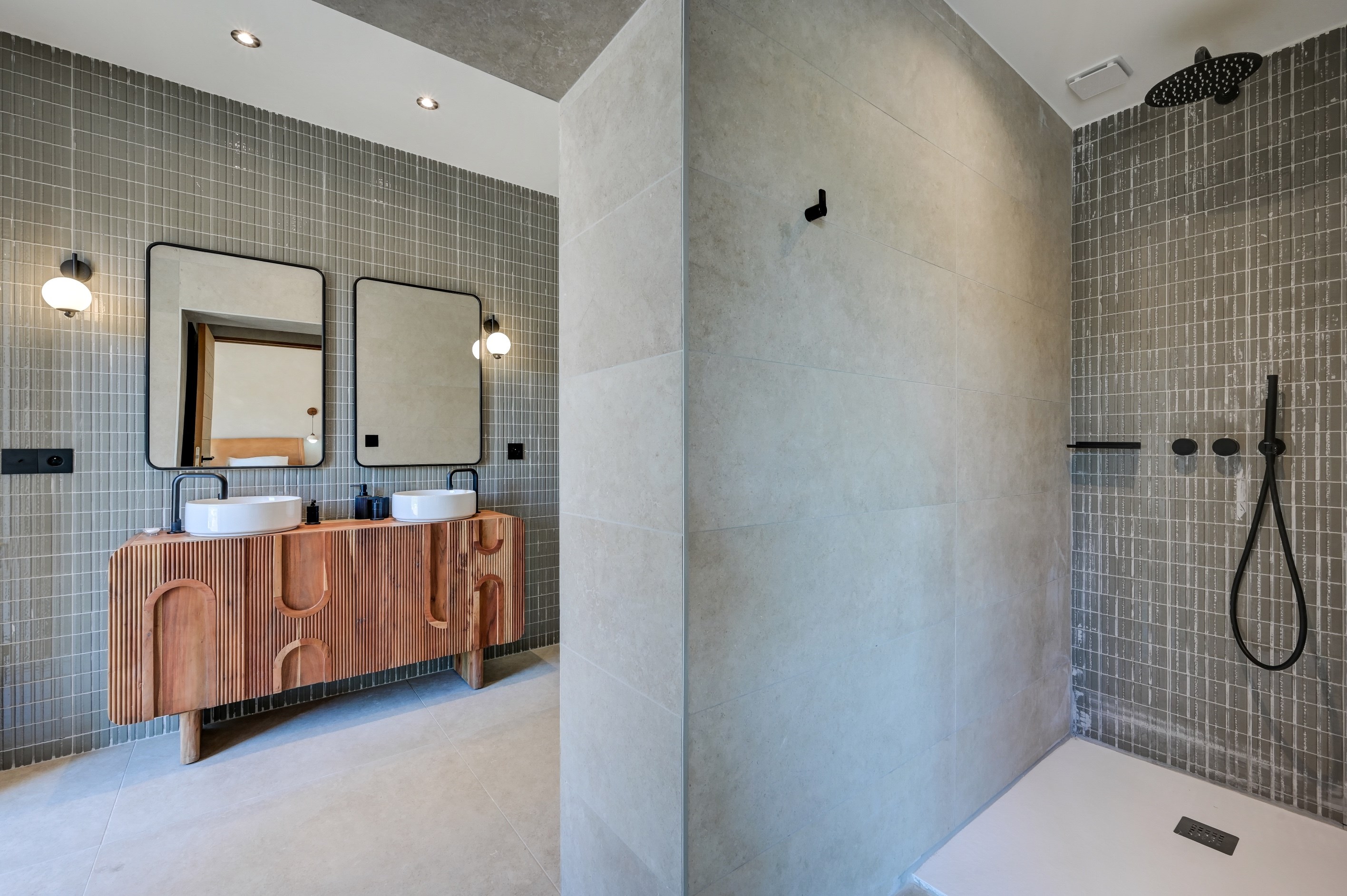  Fully equipped contemporary villa, with views of the Parc naturel régional des … - 物件實景