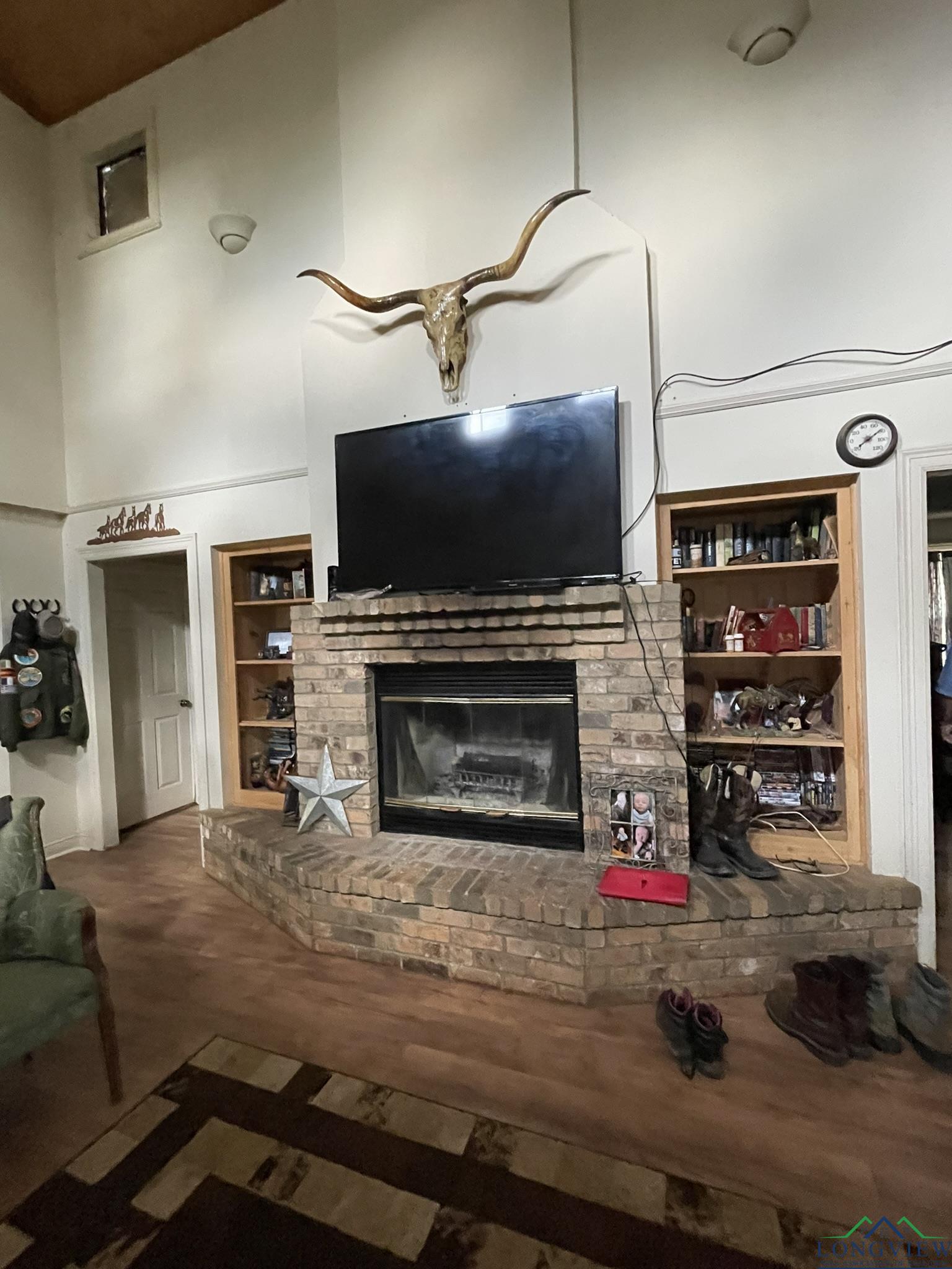 Gilmer, Texas, 75644, United States, 3 Bedrooms Bedrooms, ,2 BathroomsBathrooms,Residential,For Sale,1847700
