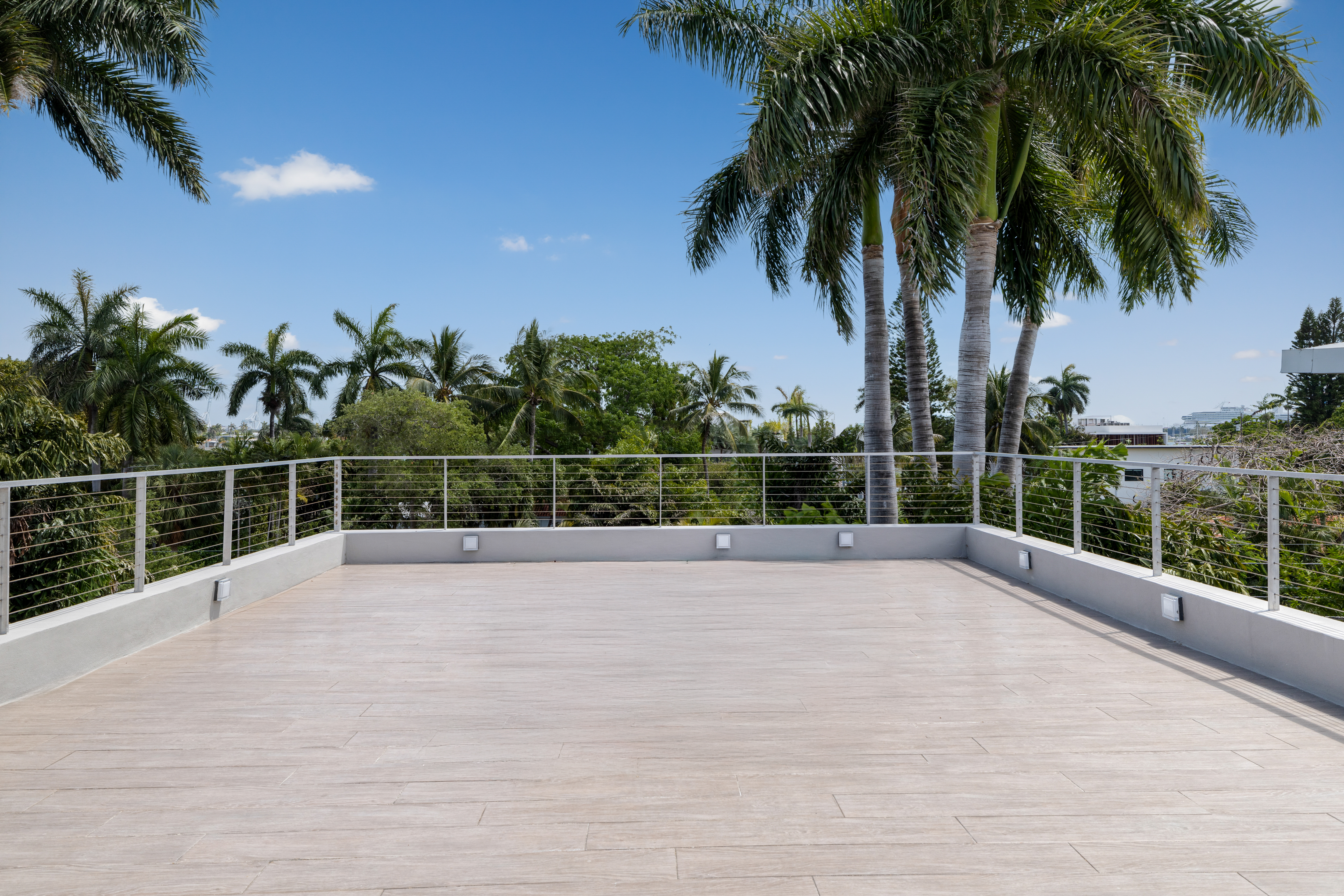  1379 N Venetian Way, Miami, FL, 33139 - 物件實景