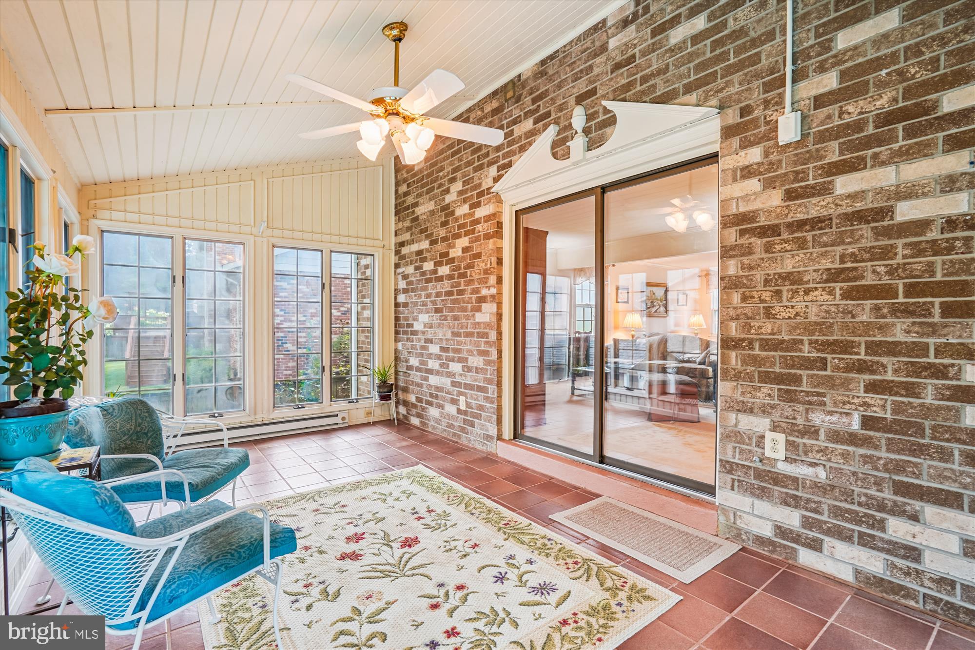 Burke, Virginia, 22015, United States, 5 Bedrooms Bedrooms, ,4 BathroomsBathrooms,Residential,For Sale,1905791