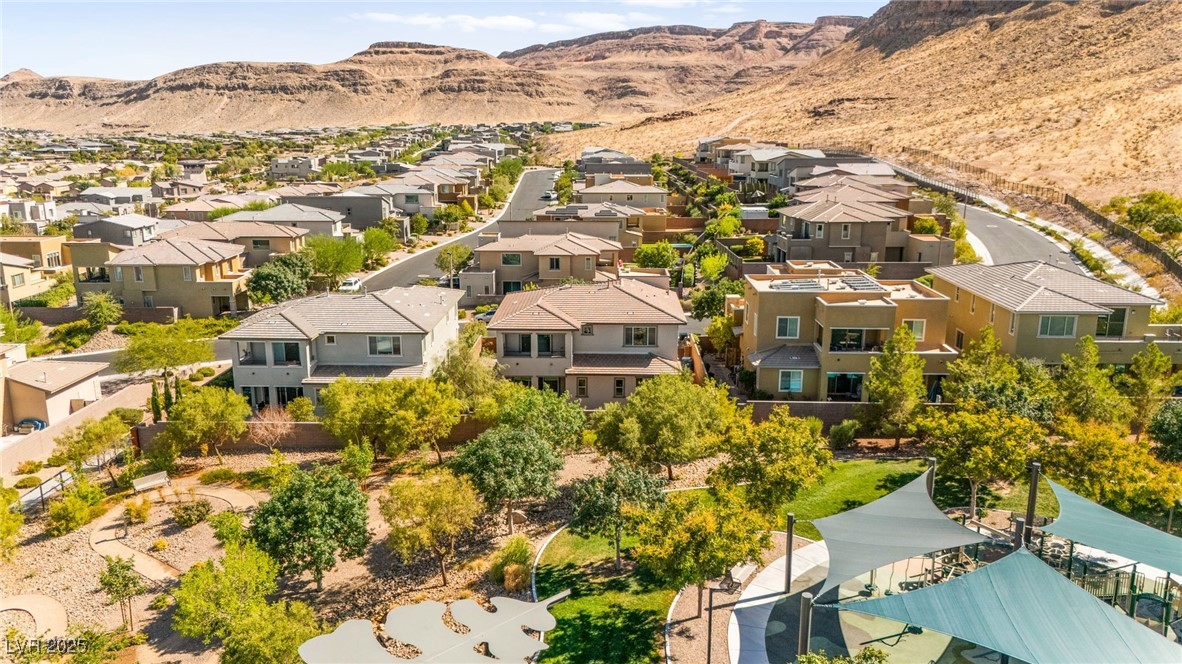 Las Vegas, Nevada, 89135, United States, 4 Bedrooms Bedrooms, ,4 BathroomsBathrooms,Residential,For Sale,1926199