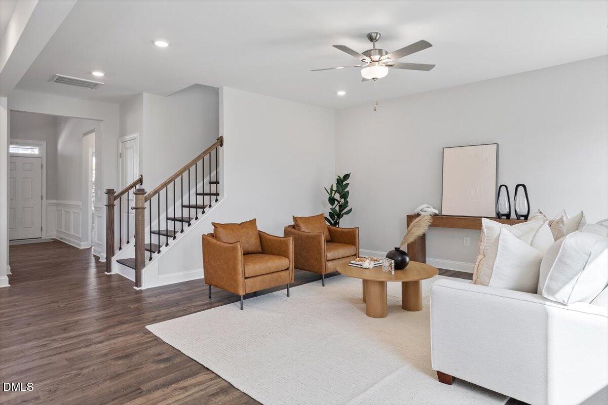 Fuquay Varina, North Carolina, 27526, United States, 5 Bedrooms Bedrooms, ,3 BathroomsBathrooms,Residential,For Sale,1973834