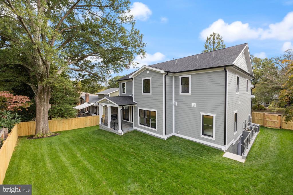 Chevy Chase, Maryland, 20815, United States, 6 Bedrooms Bedrooms, ,7 BathroomsBathrooms,Residential,For Sale,1976530