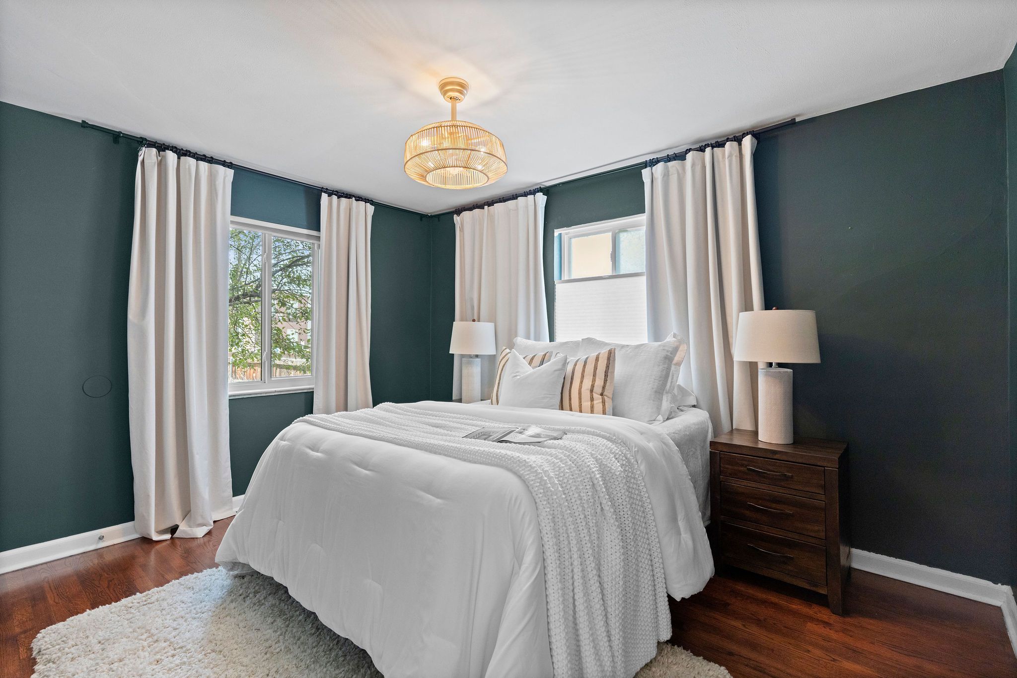  Welcome to this charming, recently remodeled home in Mayfair neighborhood - 物件實景