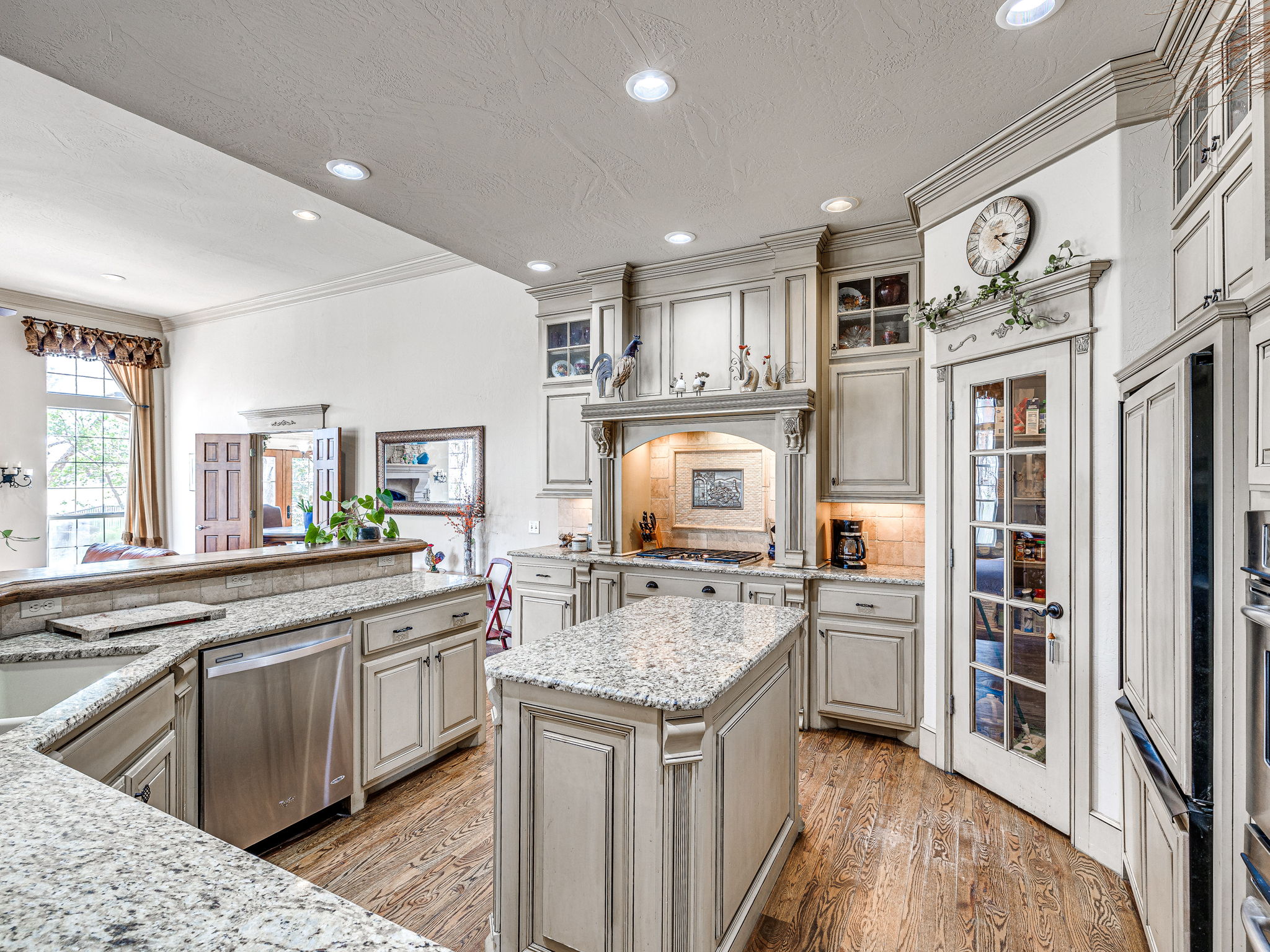 Edmond, Oklahoma, 73003, United States, 3 Bedrooms Bedrooms, ,3 BathroomsBathrooms,Residential,For Sale,1907652