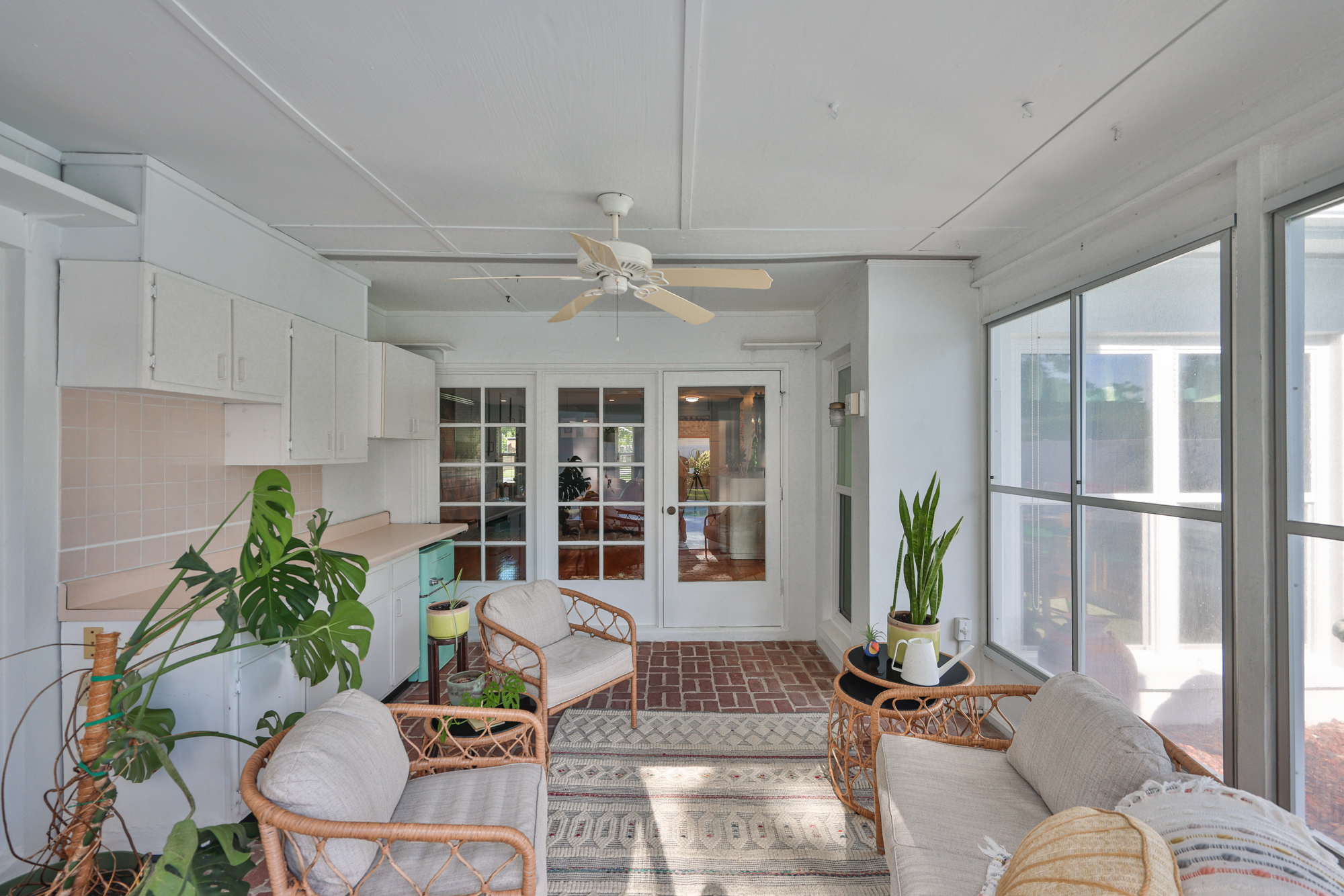 Tampa, Florida, 33613, United States, 3 Bedrooms Bedrooms, ,2 BathroomsBathrooms,Residential,For Sale,1981036