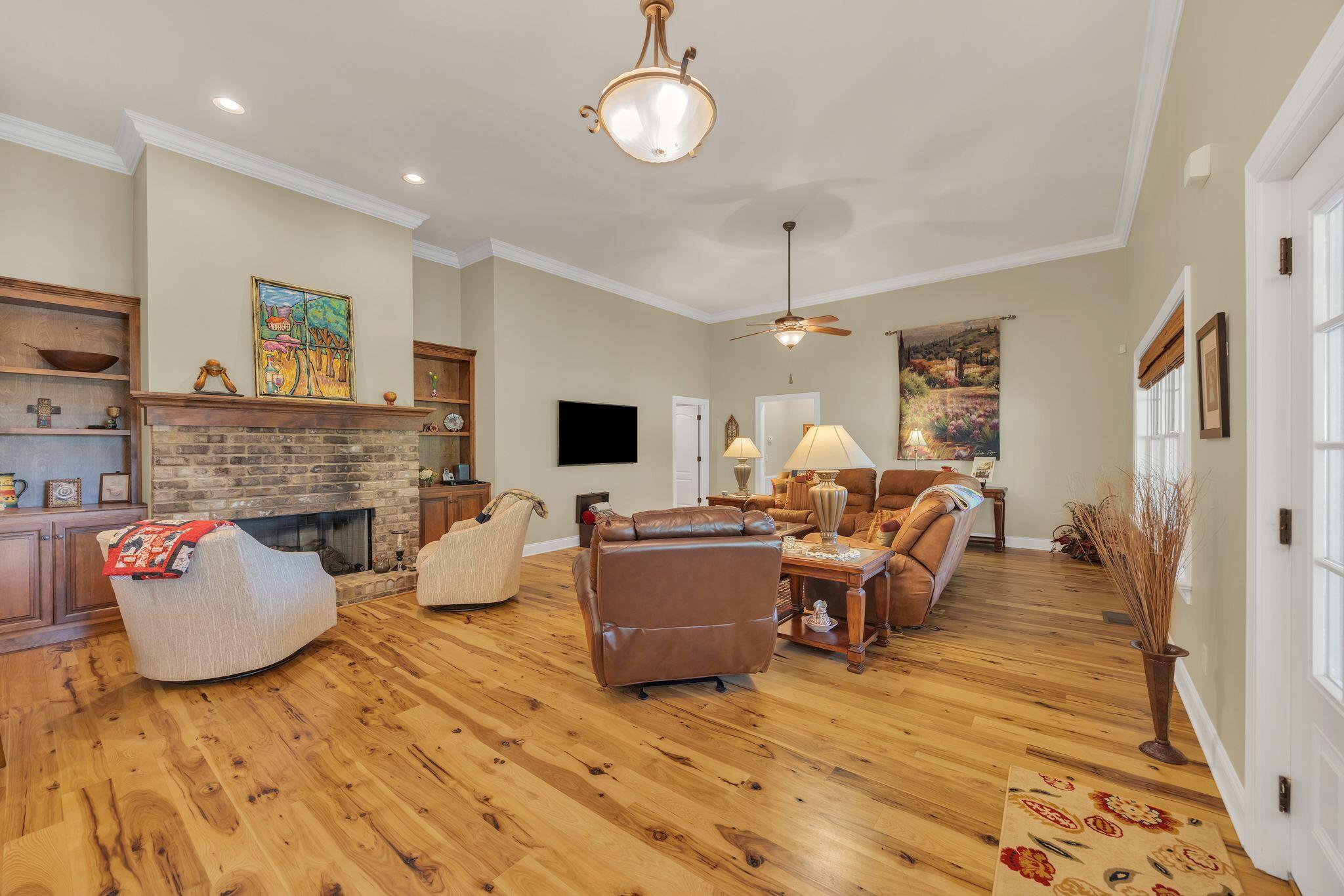 Rising Fawn, Georgia, 30738, United States, 3 Bedrooms Bedrooms, ,5 BathroomsBathrooms,Residential,For Sale,1982242