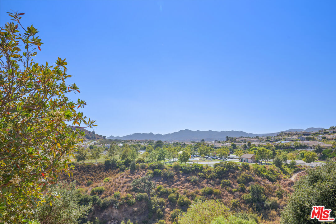 Porter Ranch, California, 91326, United States, 4 Bedrooms Bedrooms, ,3 BathroomsBathrooms,Residential,For Sale,1906036