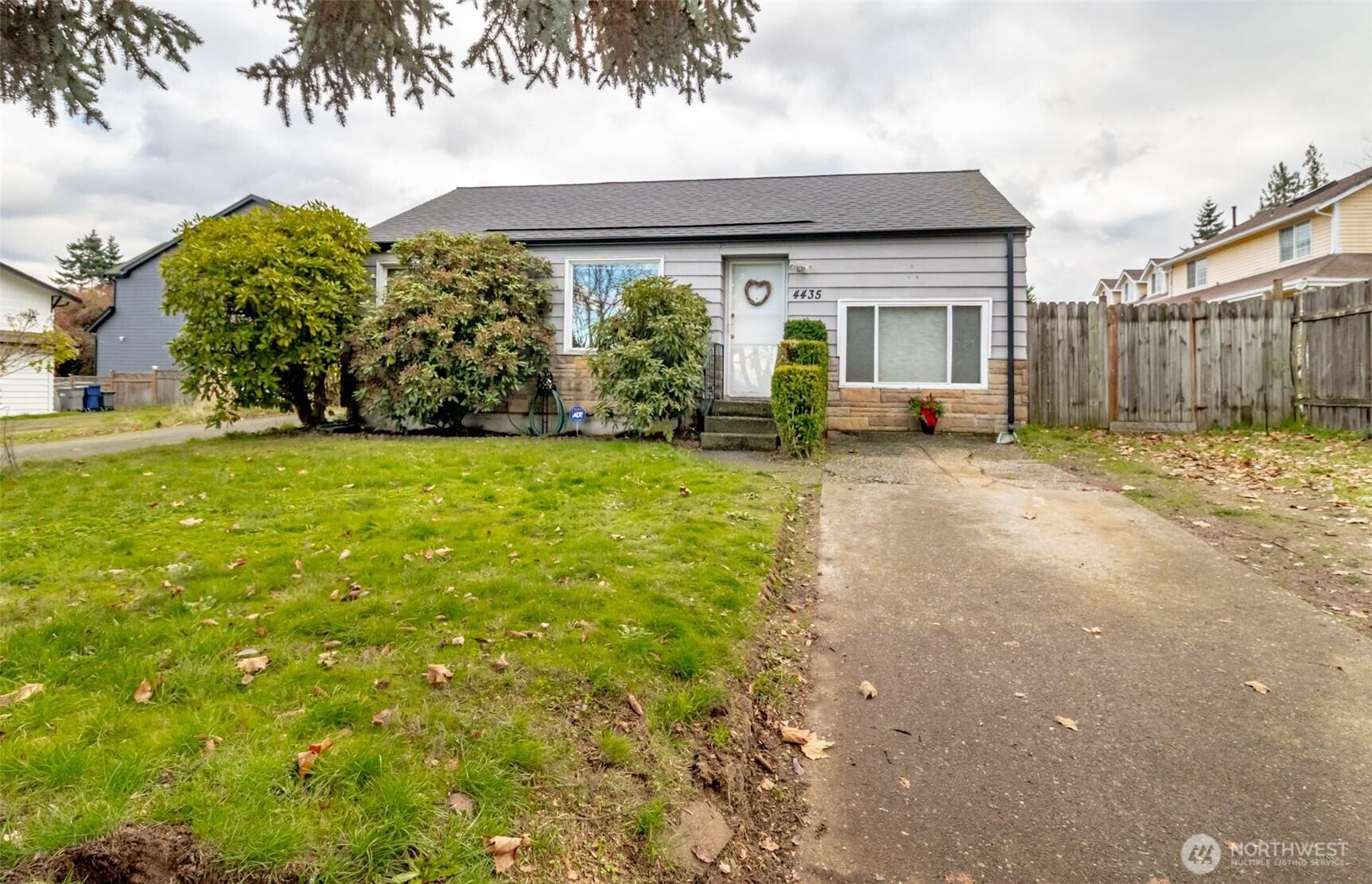 TUKWILA, Washington, 98168, United States, 2 Bedrooms Bedrooms, ,1 BathroomBathrooms,Residential,For Sale,2003003