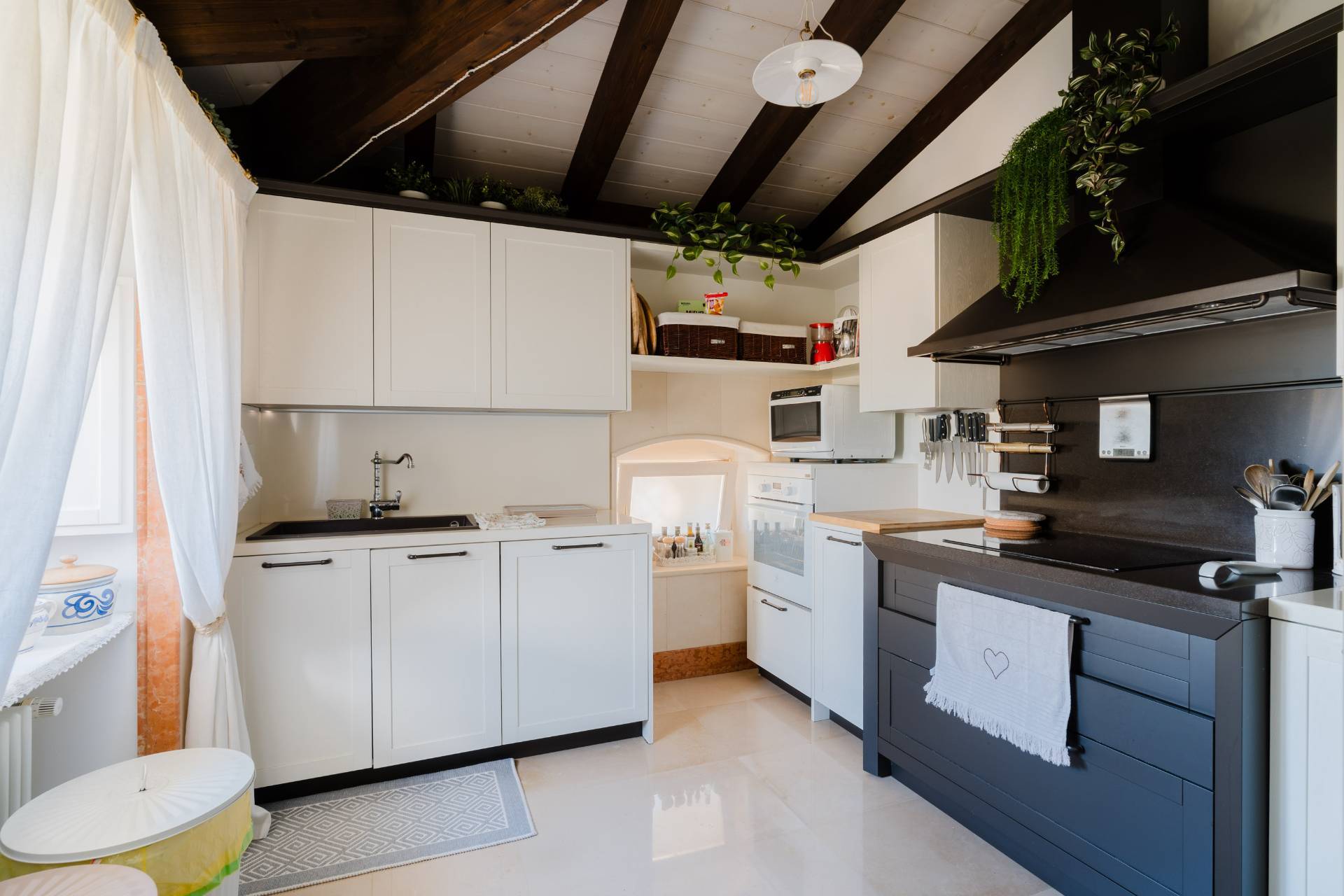 Molfetta, Bari, 70056, IT, 3 Bedrooms Bedrooms, ,4 BathroomsBathrooms,Residential,For Sale,1988051