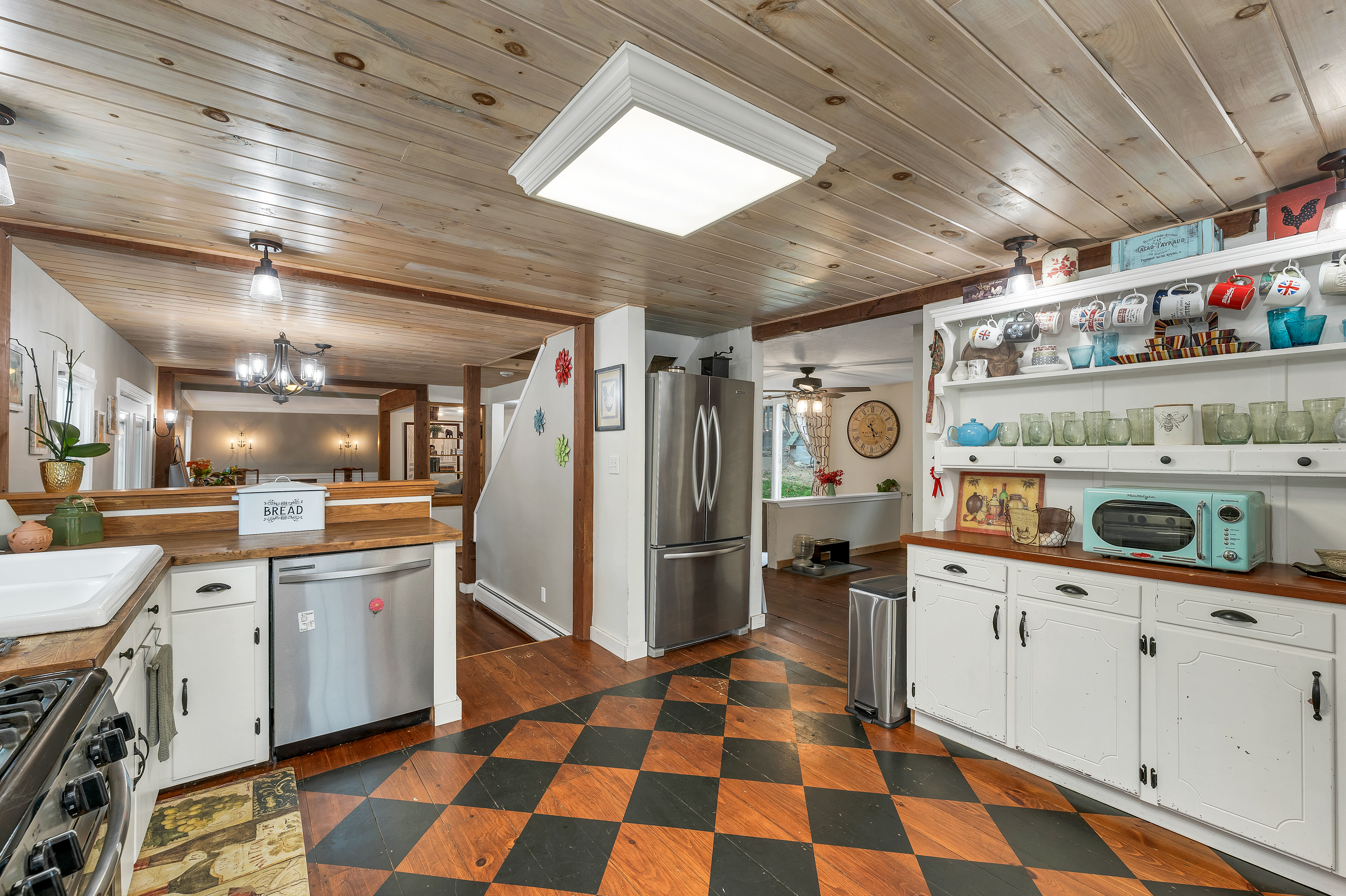 New Hampton, New Hampshire, 03256, United States, 3 Bedrooms Bedrooms, ,2 BathroomsBathrooms,Residential,For Sale,1976392