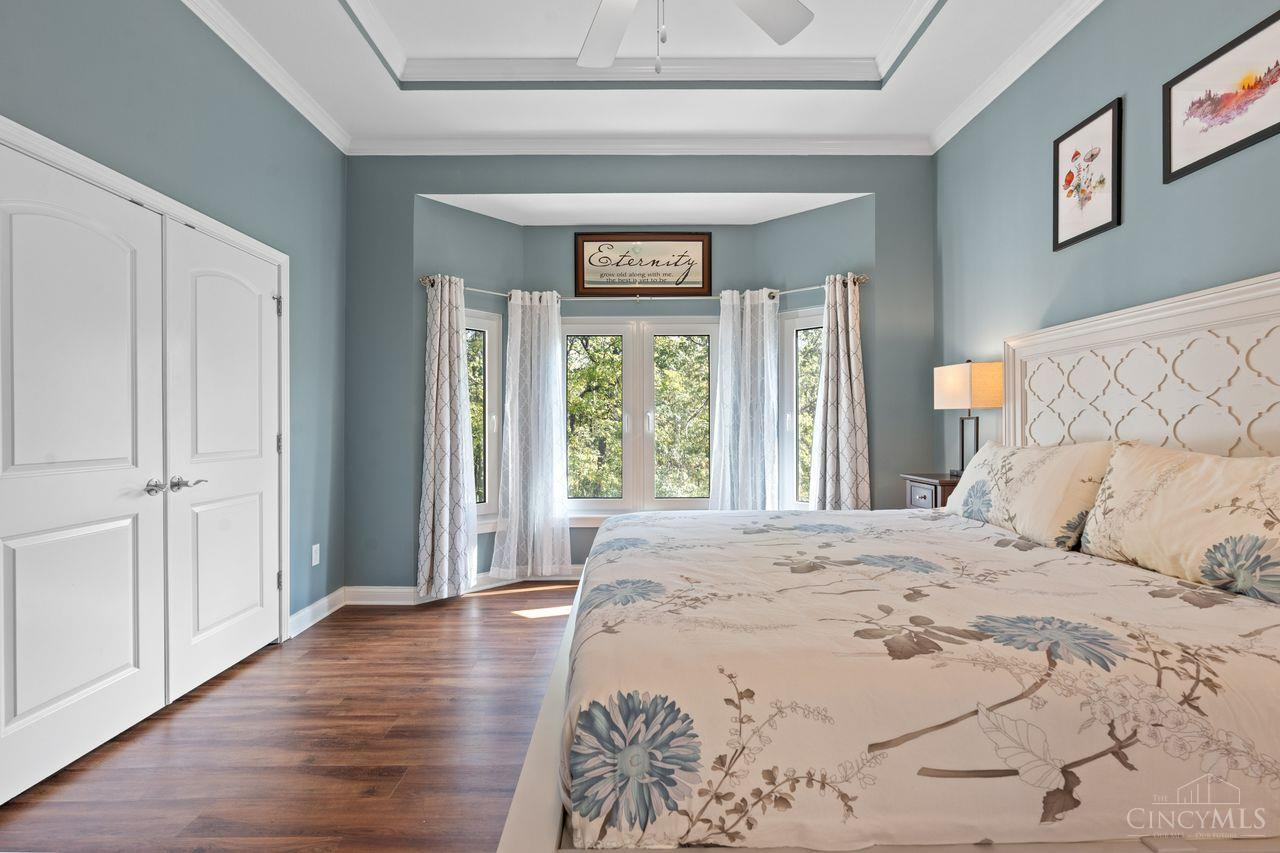 Hamilton Twp, Ohio, 45039, United States, 5 Bedrooms Bedrooms, ,4 BathroomsBathrooms,Residential,For Sale,1989607