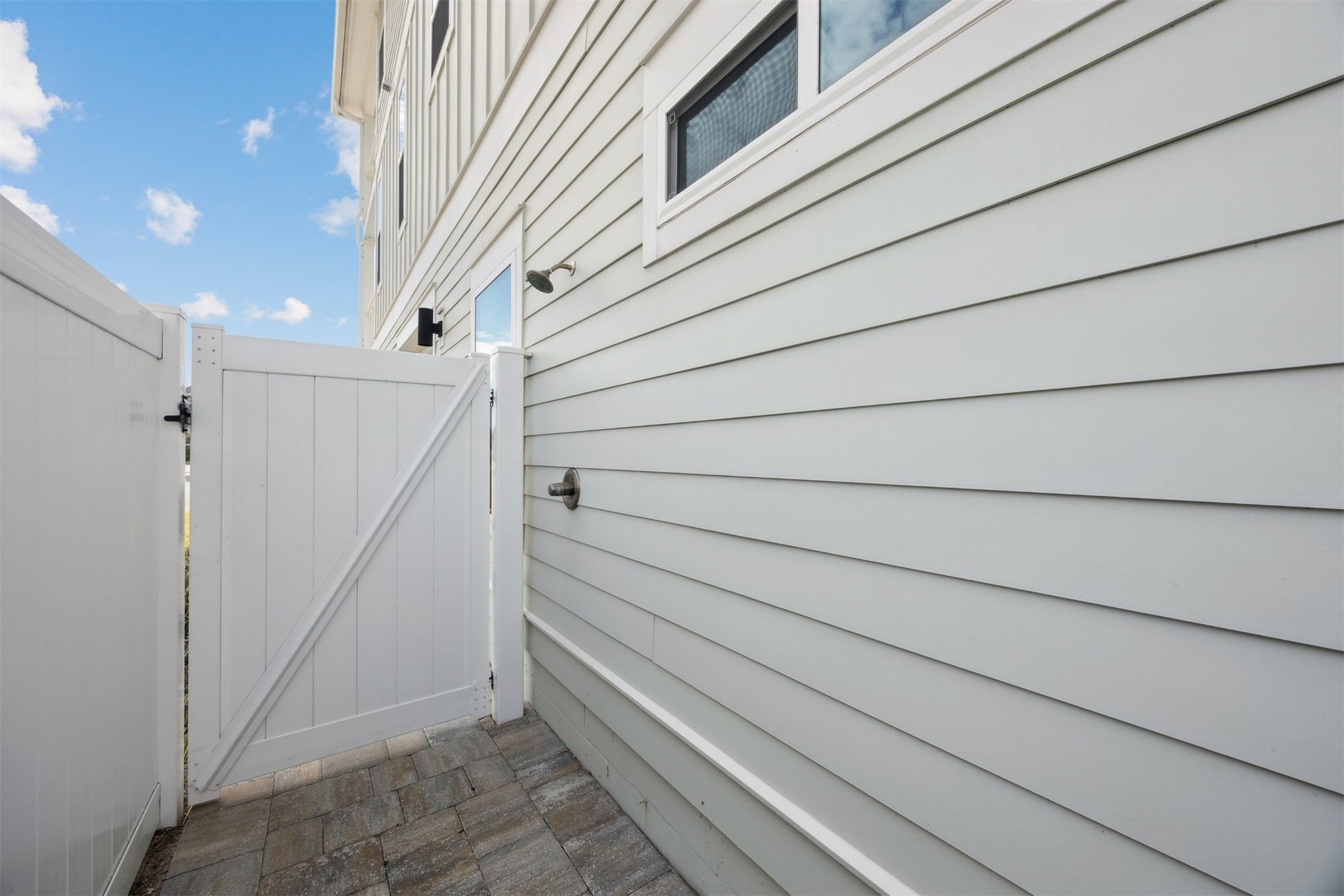 Fernandina Beach, Florida, 32034, United States, 4 Bedrooms Bedrooms, ,3 BathroomsBathrooms,Residential,For Sale,2013975