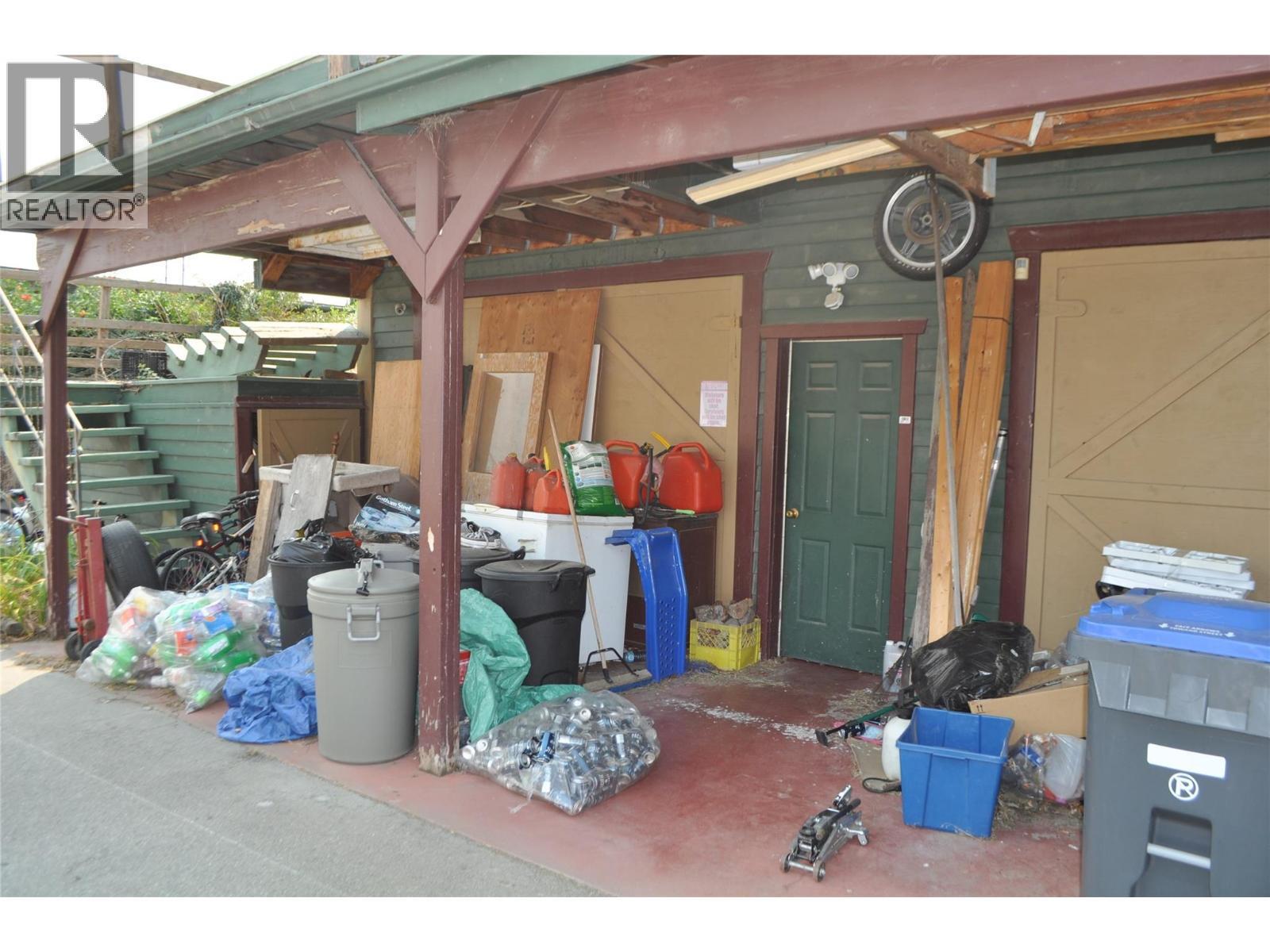 KALEDEN, British Columbia, V0H 1K0, CA, 1 Bedroom Bedrooms, ,1 BathroomBathrooms,Residential,For Sale,1948782