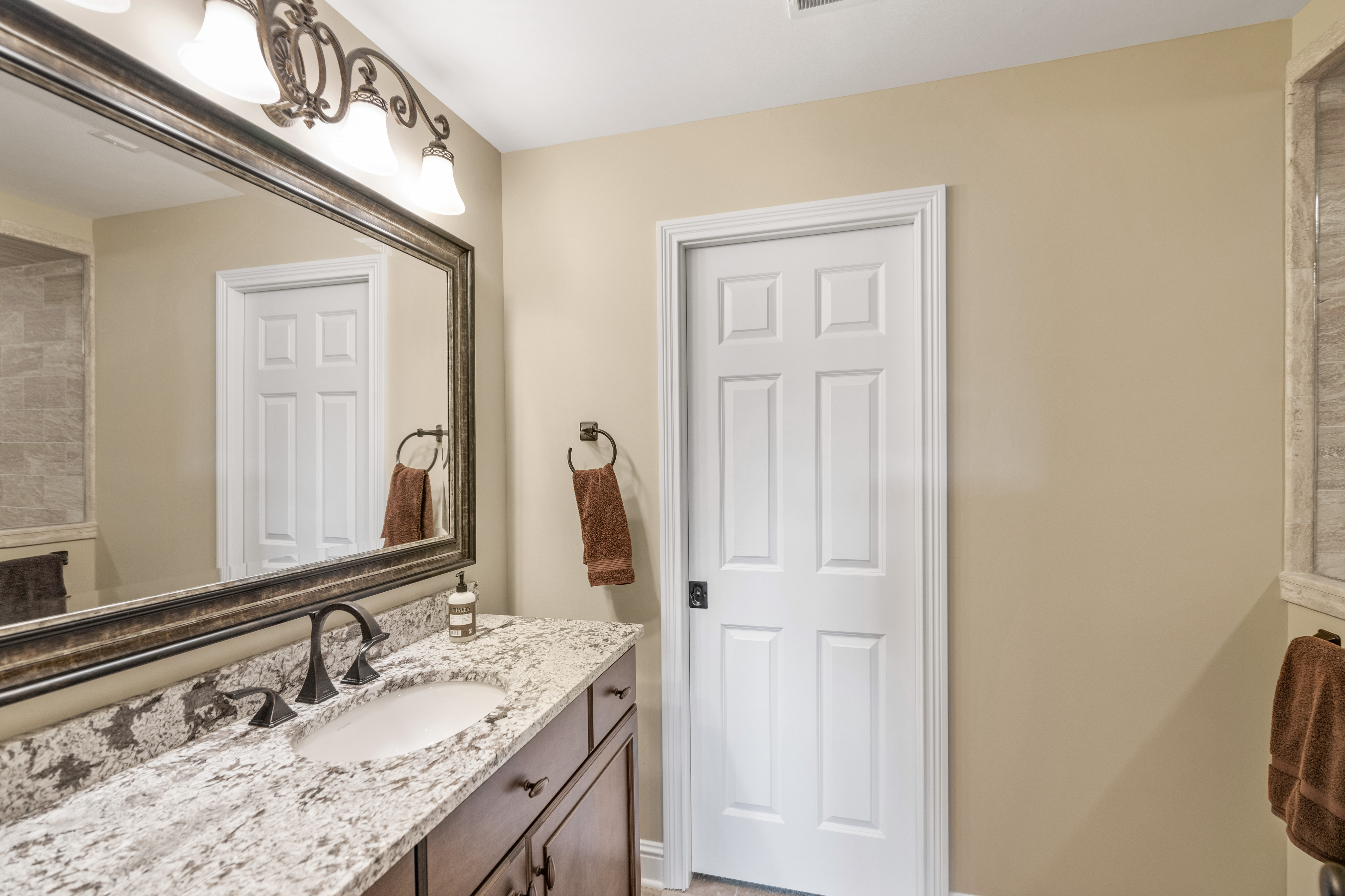  931 Squire Oaks Drive, Villa Hills, KY 41017 - 物件實景