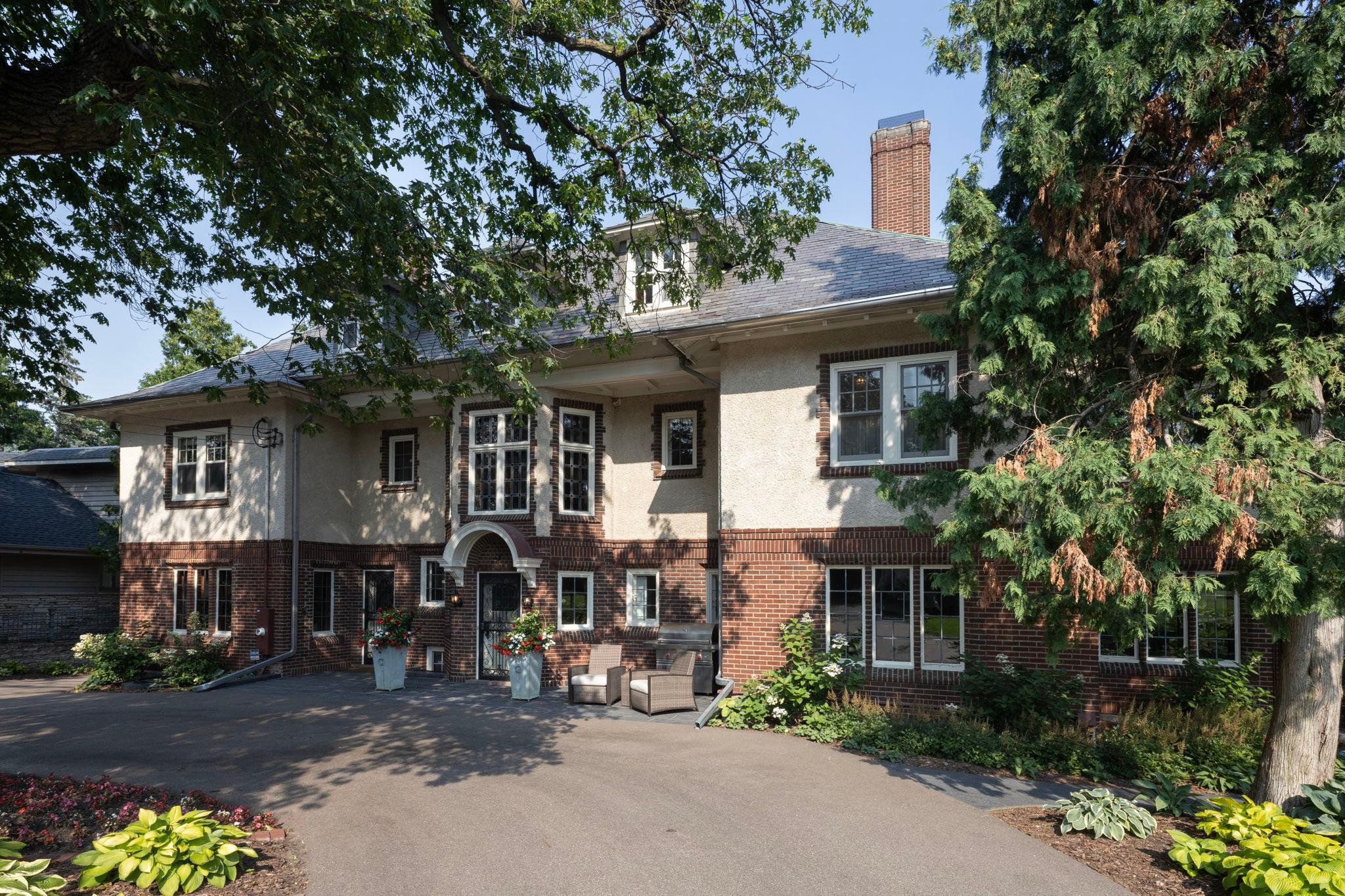 Minneapolis, Minnesota, 55416, United States, 5 Bedrooms Bedrooms, ,4 BathroomsBathrooms,Residential,For Sale,1907666