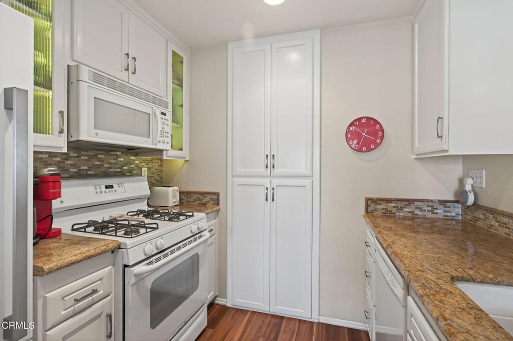 Oxnard, California, 93035, United States, 2 Bedrooms Bedrooms, ,2 BathroomsBathrooms,Residential,For Sale,1926318