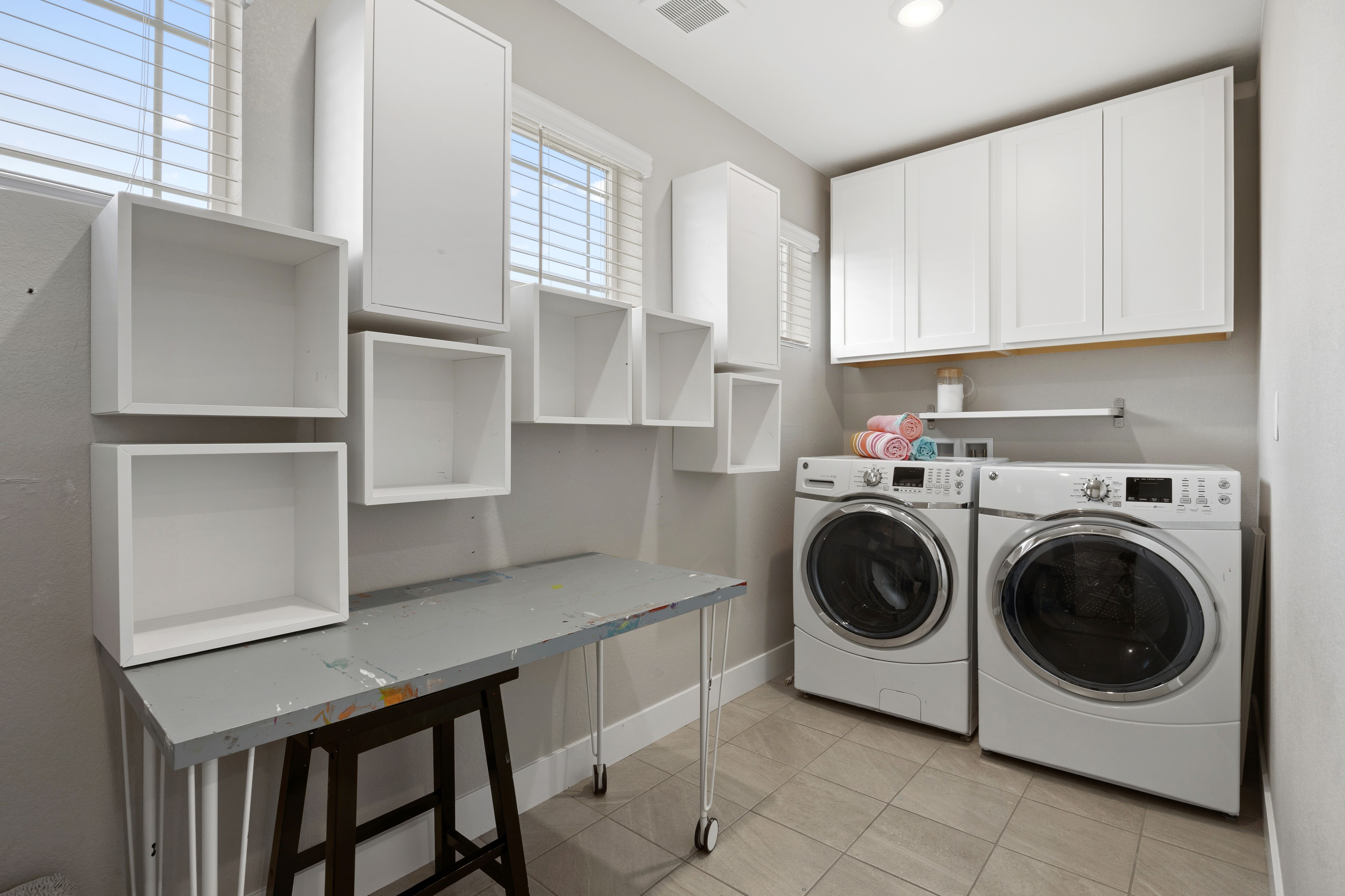  Comprehensively Upgraded And Ideally Positioned Duplex In Lagae Ranch - 物件實景