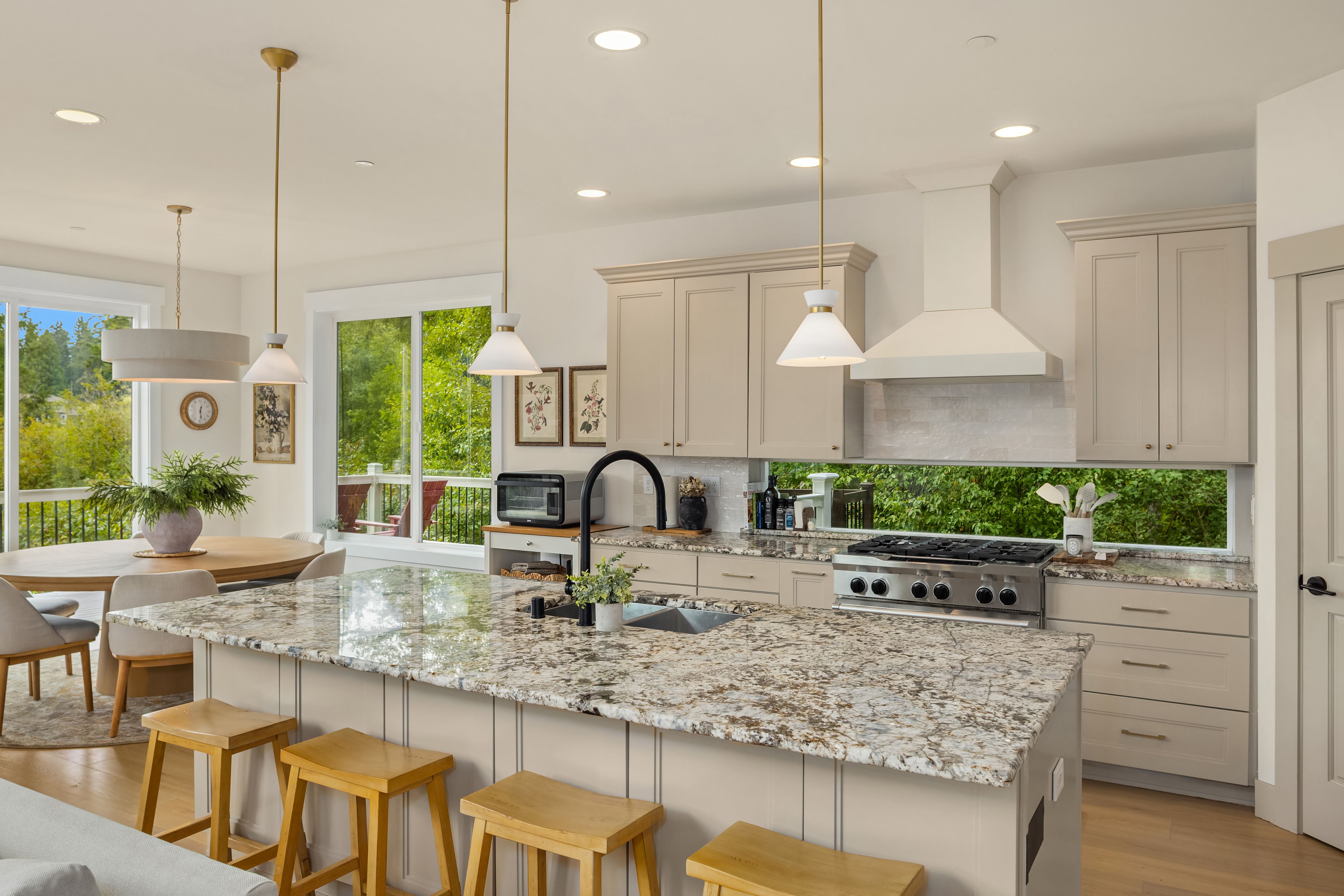  18619 Northeast Woodinville Duvall Road, Woodinville, WA 98072 - 物件實景