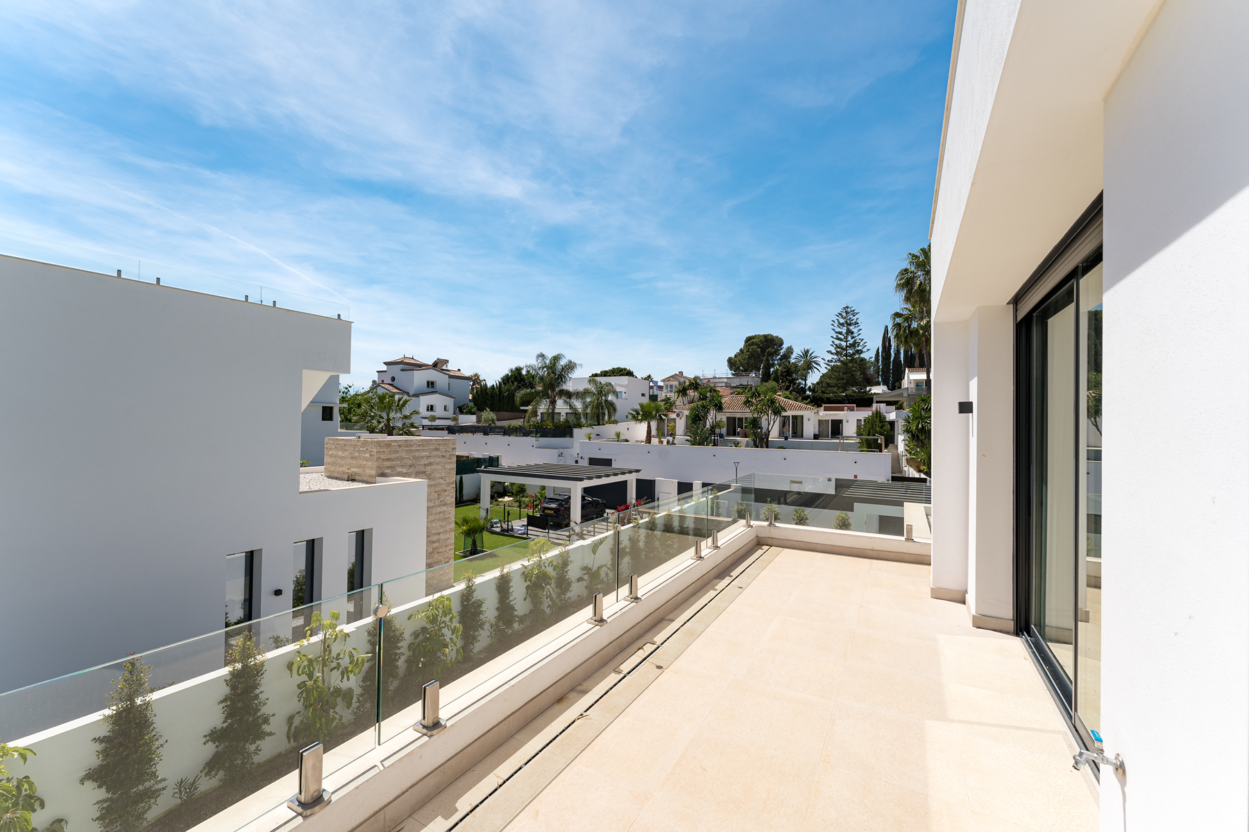  Contemporary Villa with Pool & Solarium in Estepona East - 物件實景
