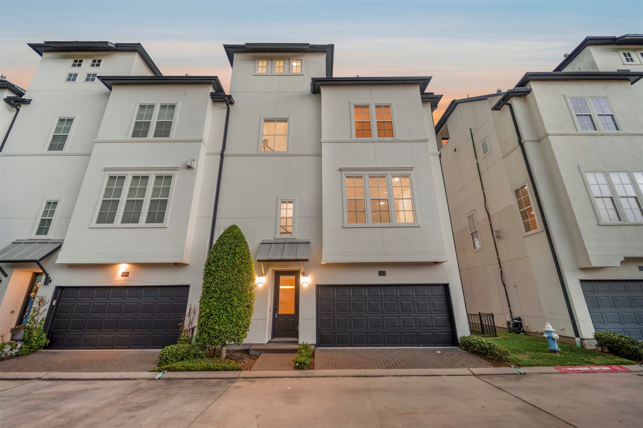Houston, Texas, 77080, United States, 3 Bedrooms Bedrooms, ,5 BathroomsBathrooms,Residential,For Sale,1939348