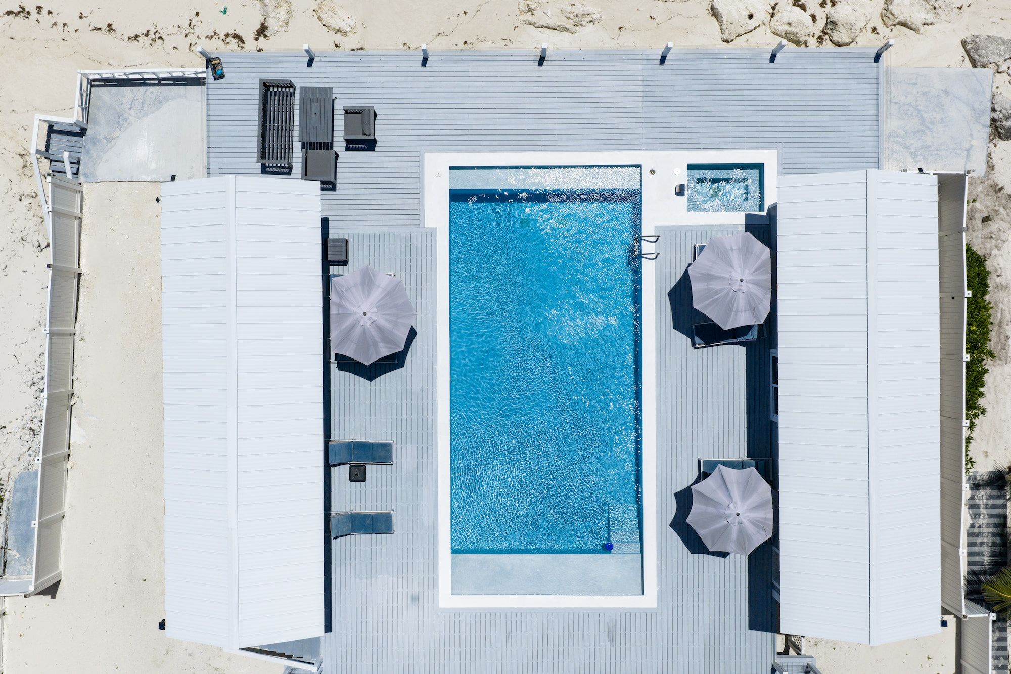 Secluded Beachfront Retreat with Ocean Views - 物件實景