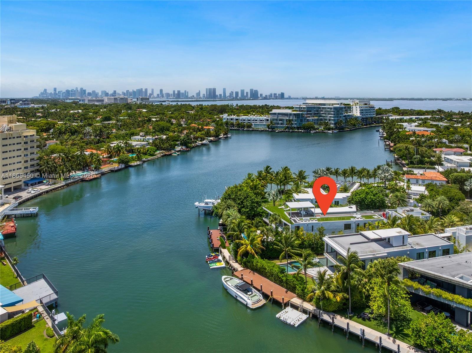 Miami Beach, Florida, 33140, United States, 5 Bedrooms Bedrooms, ,8 BathroomsBathrooms,Residential,For Sale,1918042