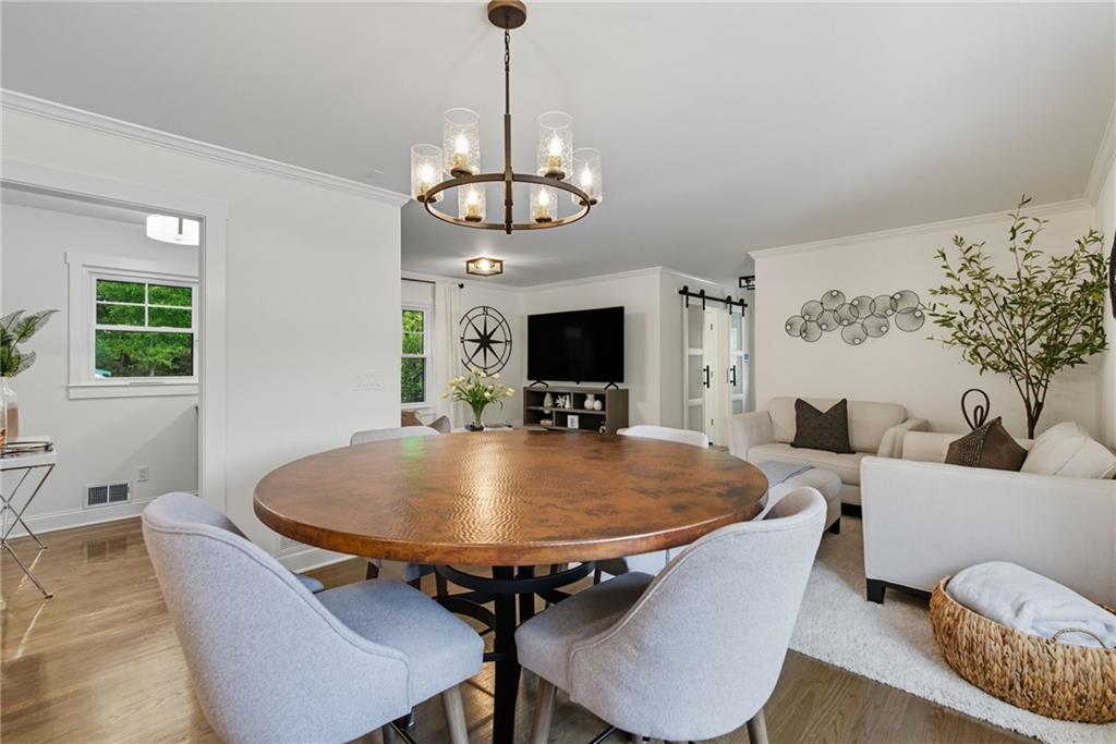 Alpharetta, Georgia, 30005, United States, 4 Bedrooms Bedrooms, ,6 BathroomsBathrooms,Residential,For Sale,1983404