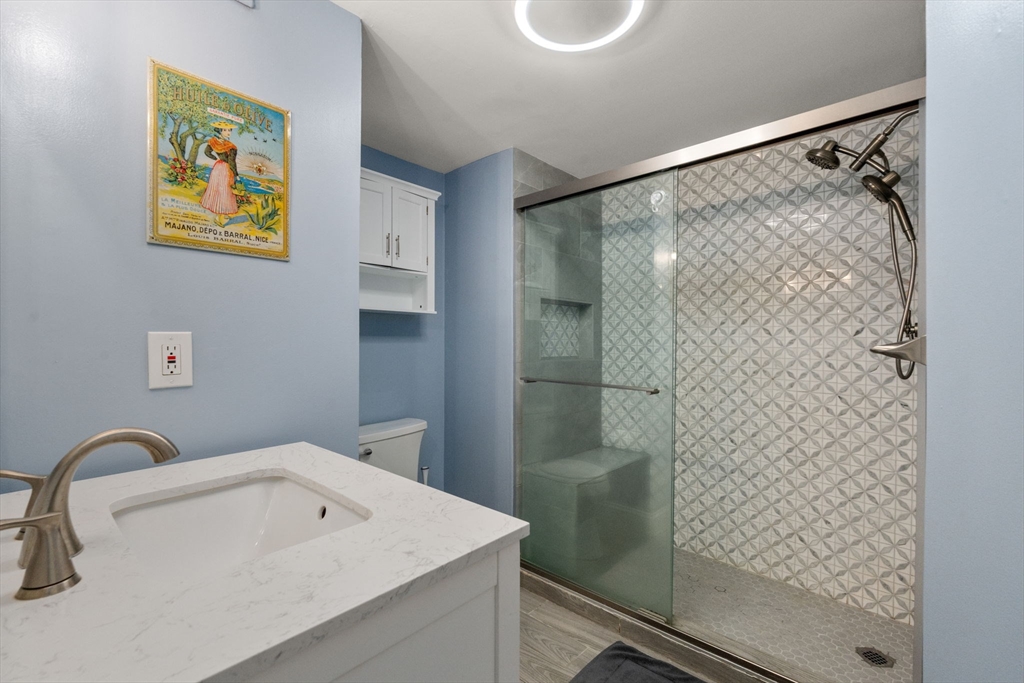 Boston, Massachusetts, 02109, United States, 1 Bedroom Bedrooms, ,1 BathroomBathrooms,Residential,For Sale,1874880