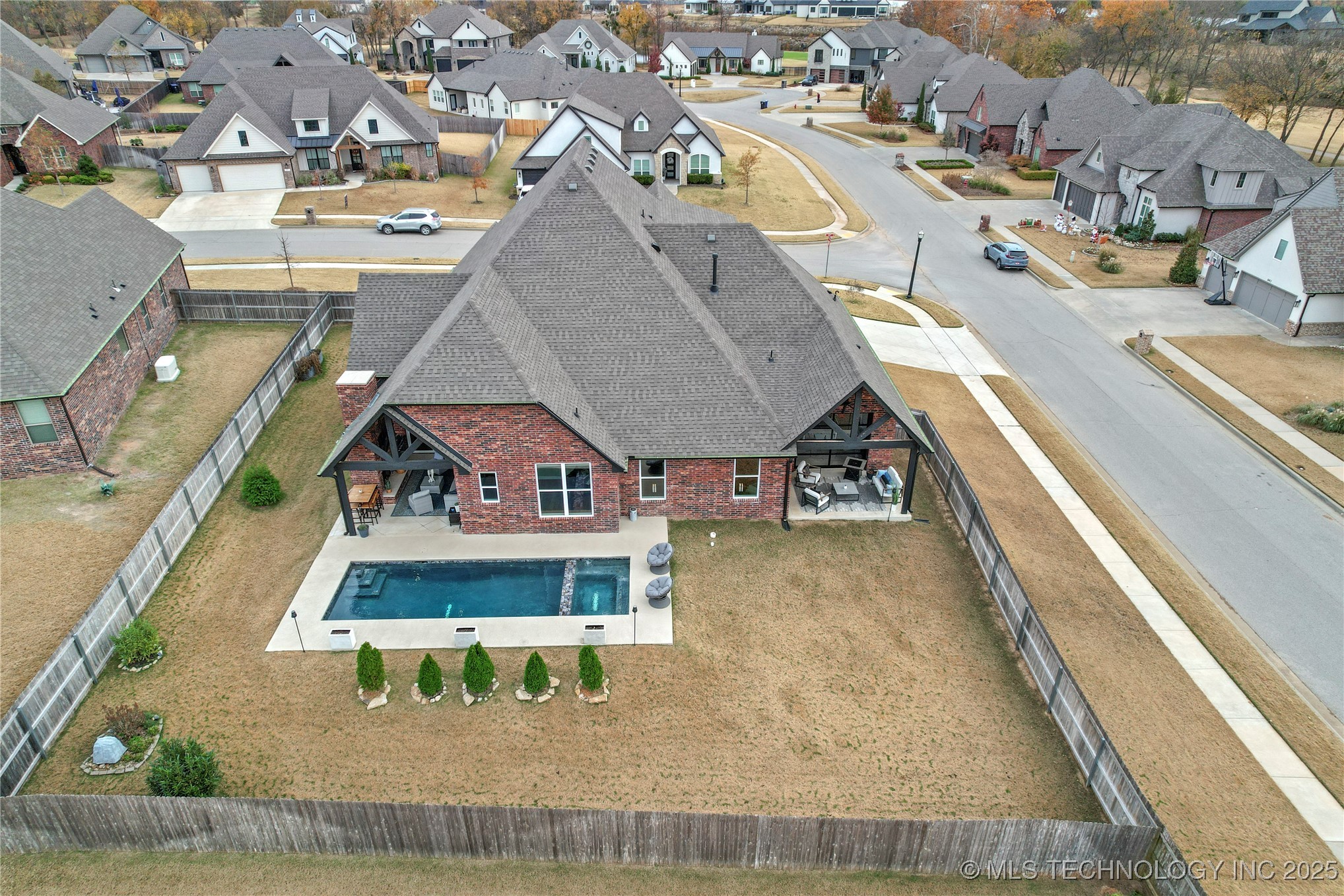 Broken Arrow, Oklahoma, 74014, United States, 3 Bedrooms Bedrooms, ,4 BathroomsBathrooms,Residential,For Sale,1997377