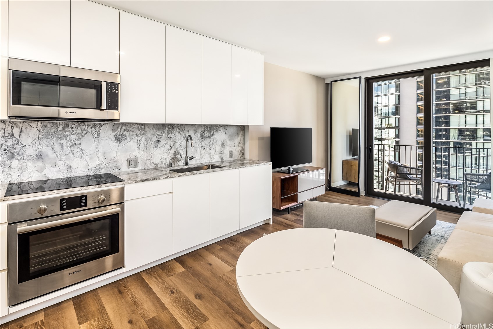 Honolulu, Hawaii, 96814, United States, ,1 BathroomBathrooms,Residential,For Sale,2003131