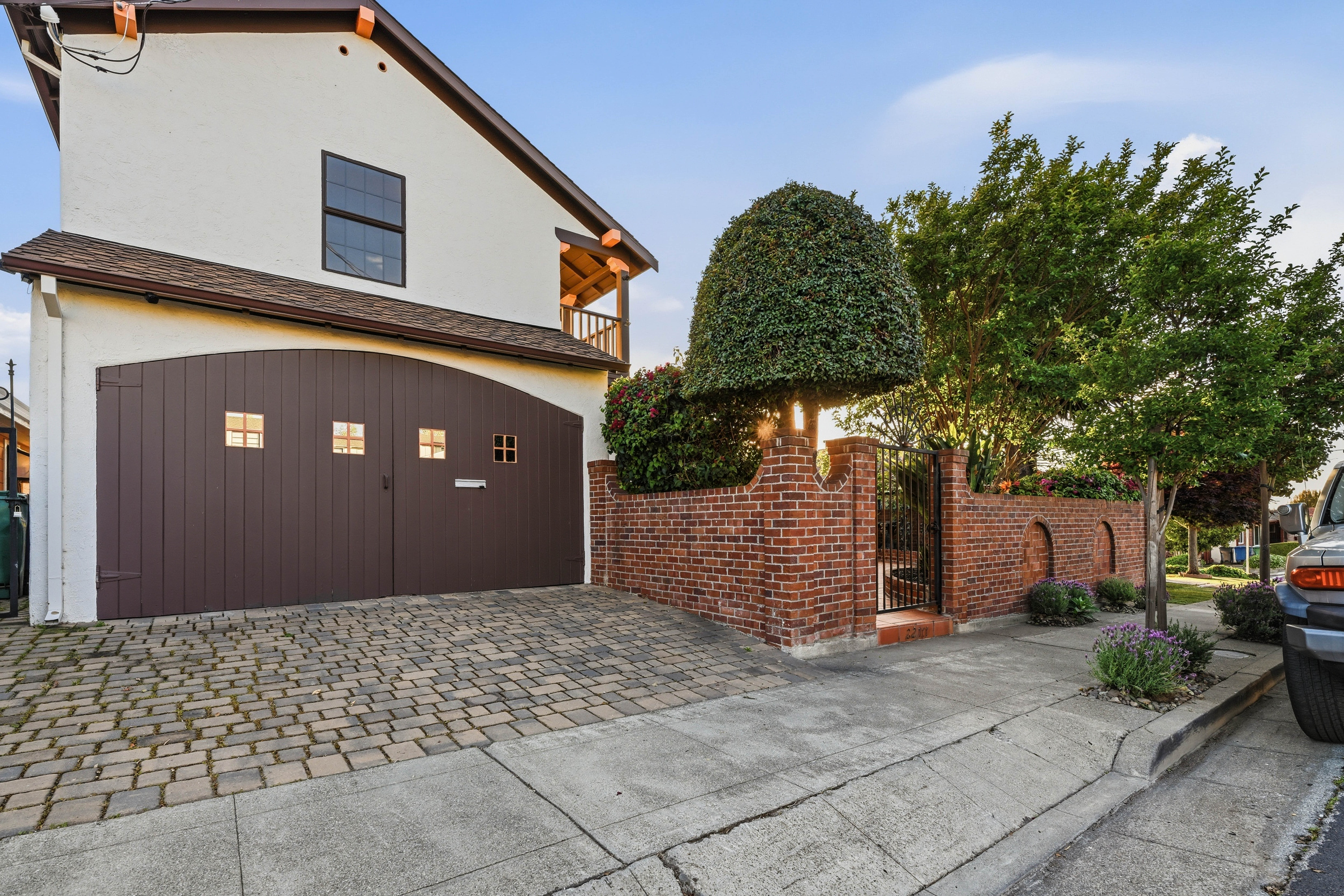  Timeless Downtown Elegance in Hayward’s Historic Prospect Hill - 物件實景