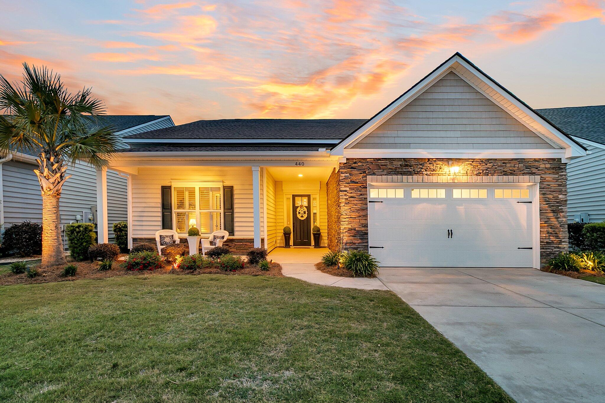 Summerville, South Carolina, 29486, United States, 3 Bedrooms Bedrooms, ,3 BathroomsBathrooms,Residential,For Sale,1784160
