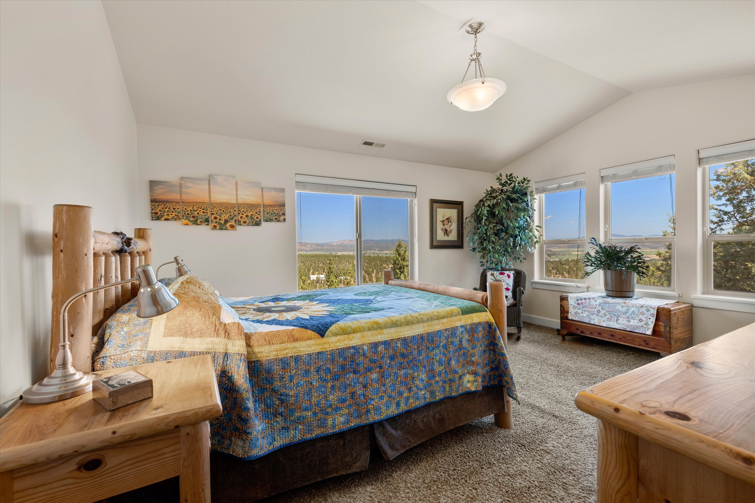 Prineville, Oregon, 97754, United States, 3 Bedrooms Bedrooms, ,2 BathroomsBathrooms,Residential,For Sale,1903367