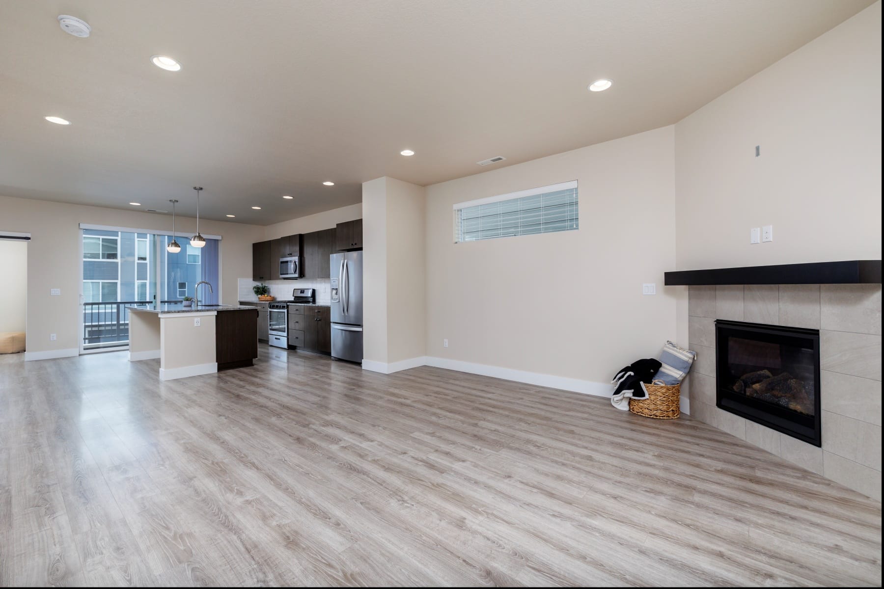  13169 SW SAVANNAH LN Beaverton, OR 97005 - 物件實景