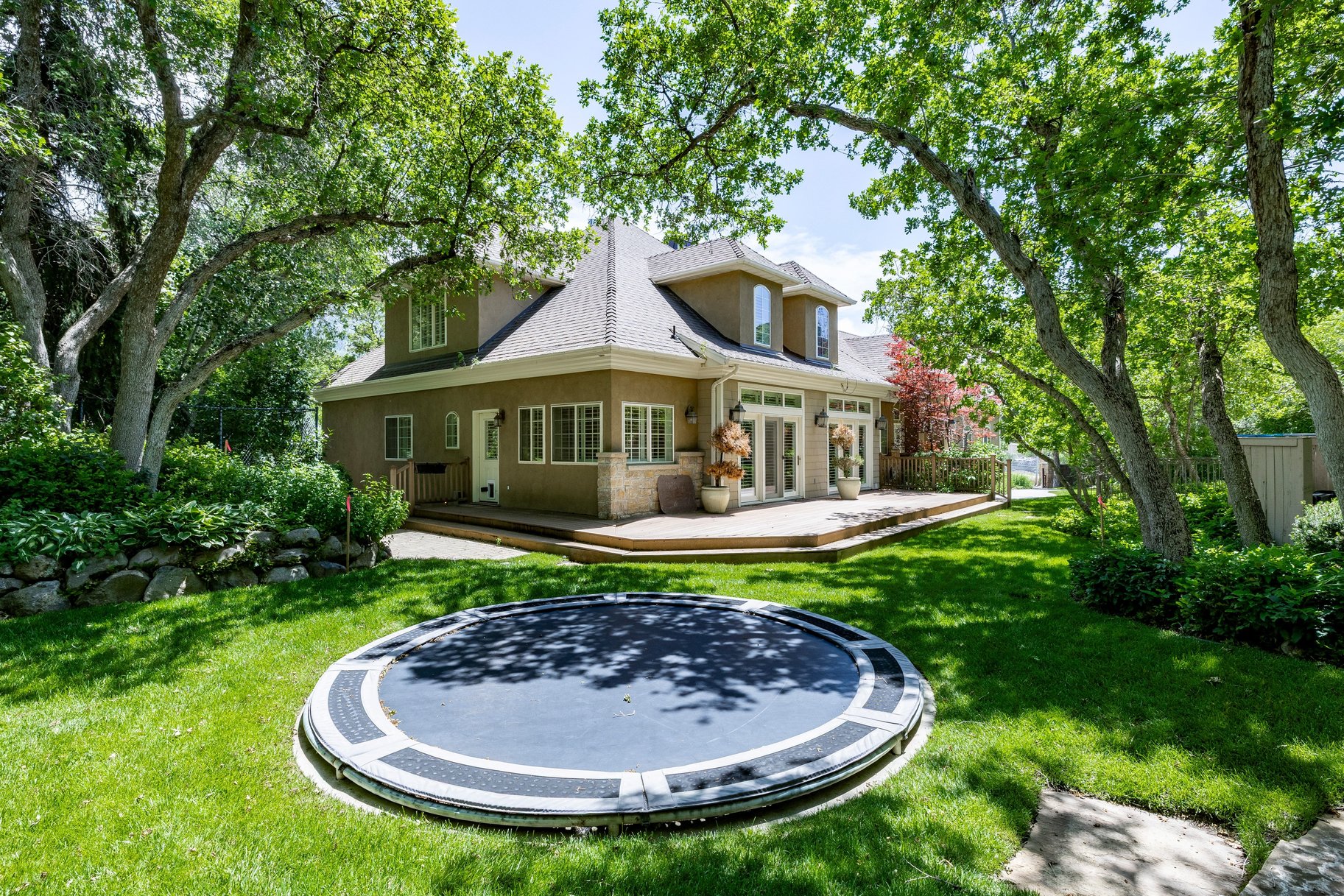  Private Gated Cottonwood Heights Retreat With Seasonal Stream & Mountain views - 物件實景
