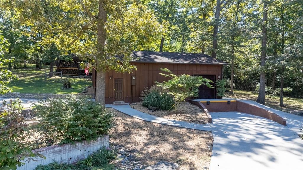 Calhoun, Georgia, 30701, United States, 3 Bedrooms Bedrooms, ,3 BathroomsBathrooms,Residential,For Sale,1980675