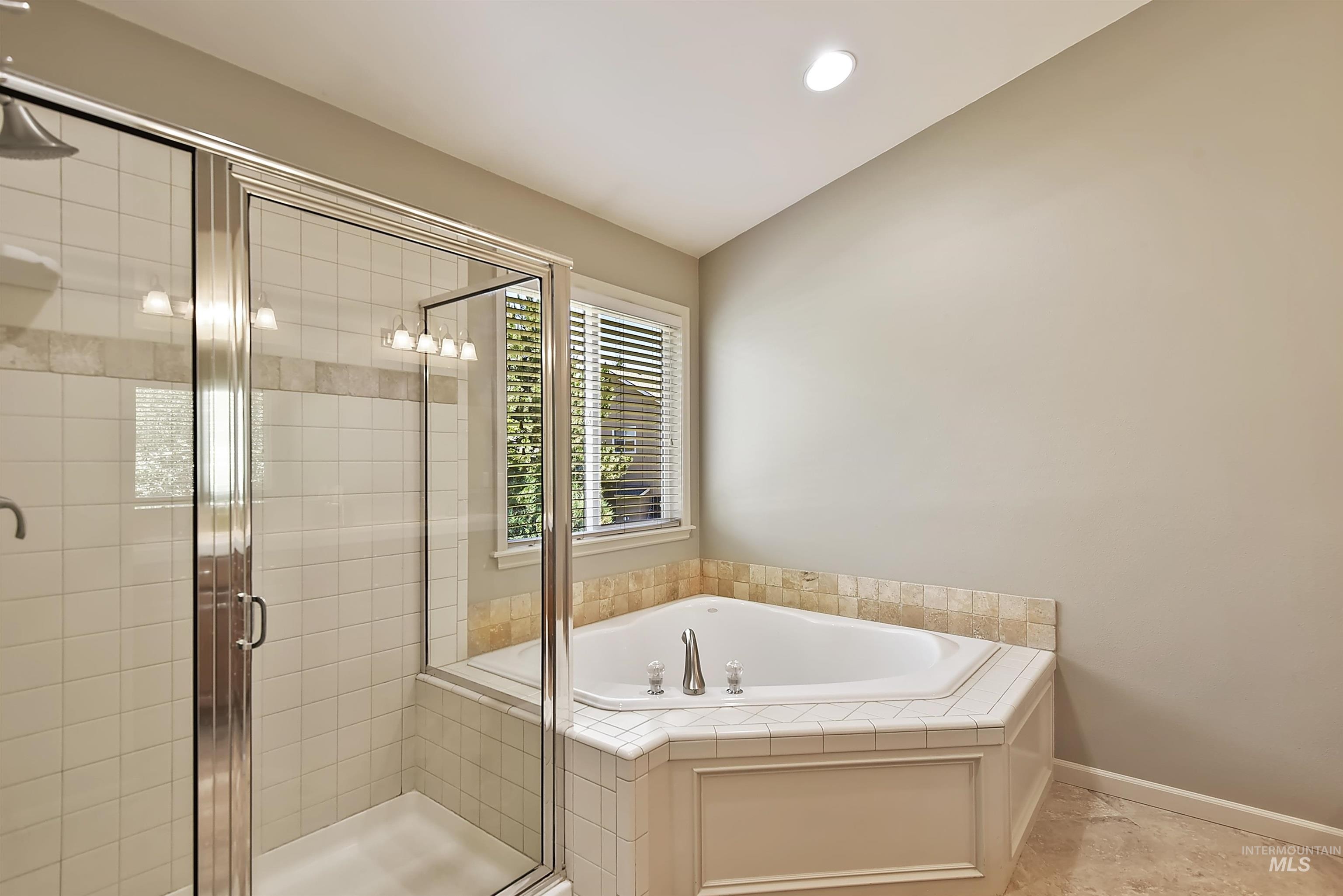 1728 Lopez Way, Eagle, Idaho, 83616, United States, 4 Bedrooms Bedrooms, ,3 BathroomsBathrooms,Residential,For Sale,1728 Lopez Way,1437511