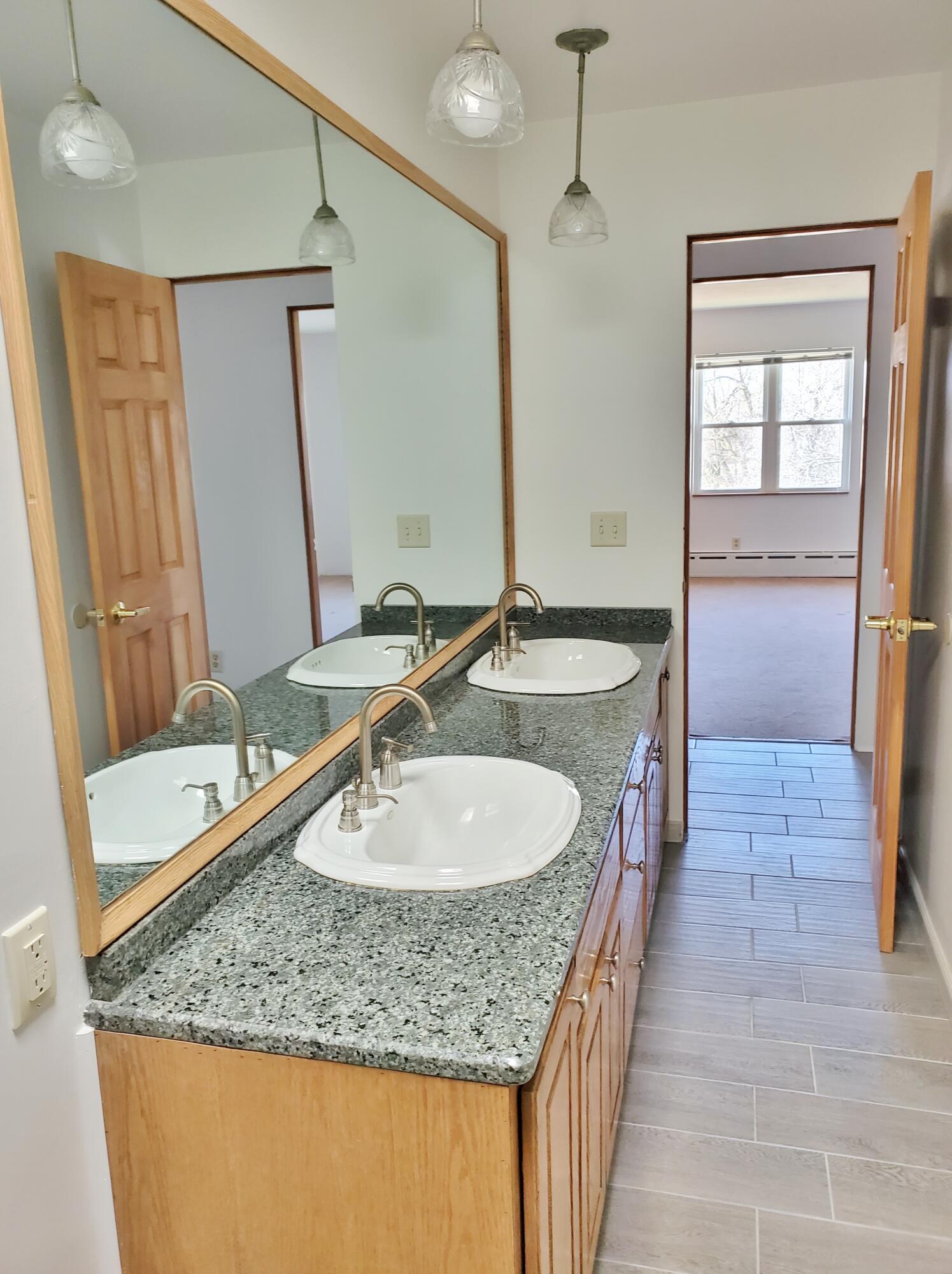 Michigan City, Indiana, 46360, United States, 5 Bedrooms Bedrooms, ,1 BathroomBathrooms,Residential,For Sale,1743643