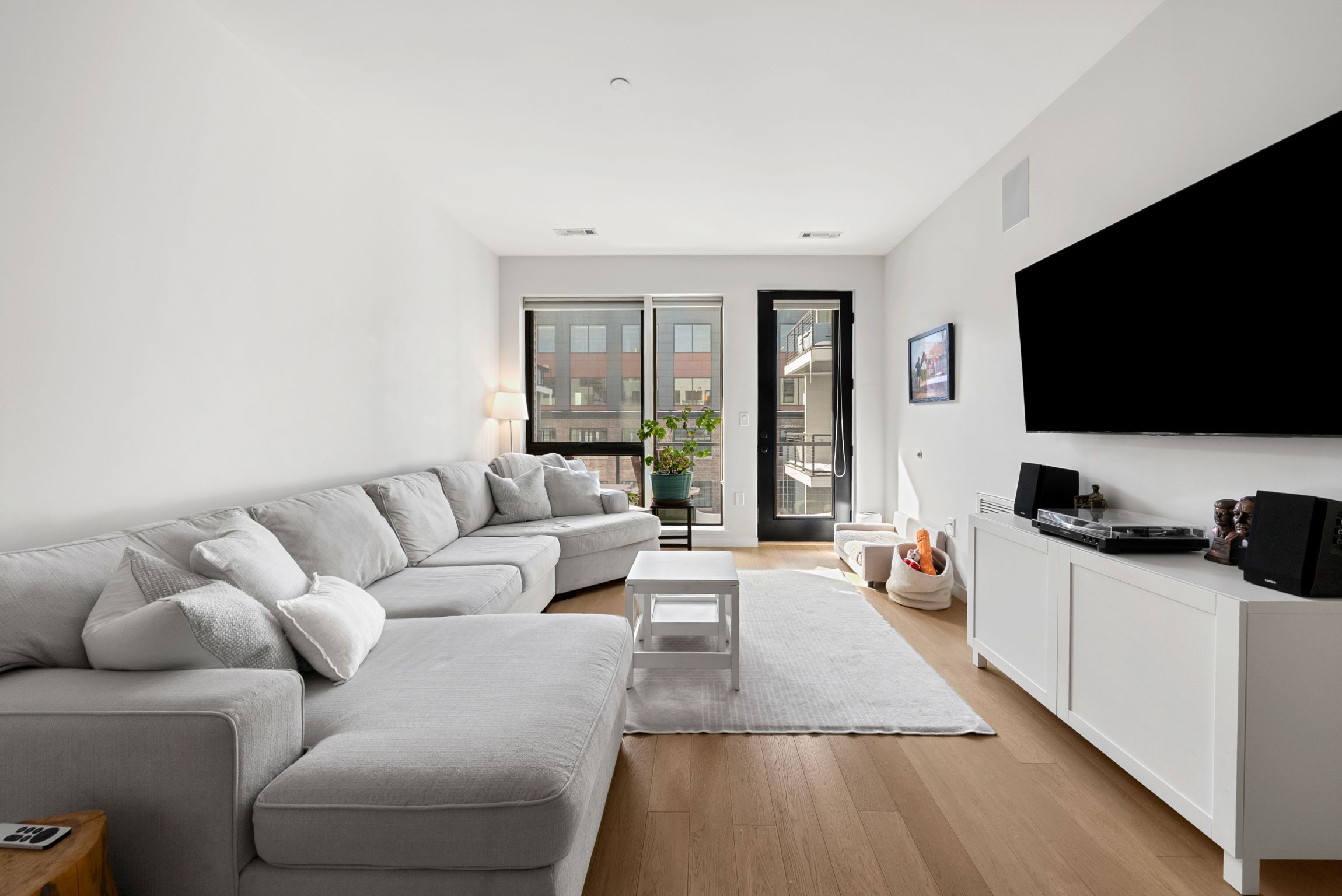  45 West 3rd Street, Unit 406, Boston, MA, 02127 - 物件實景